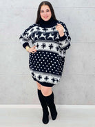 Sukienka swetrowa z golfem – zimowa sukienka plus size w renifery i śnieżynki Stylowa XL