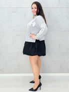 Sukienka z napisem Angel – szara sukienka plus size z czarnym dołem Stylowa XL