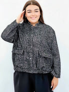 Krótka marynarka w jodełkę Stylowa XL