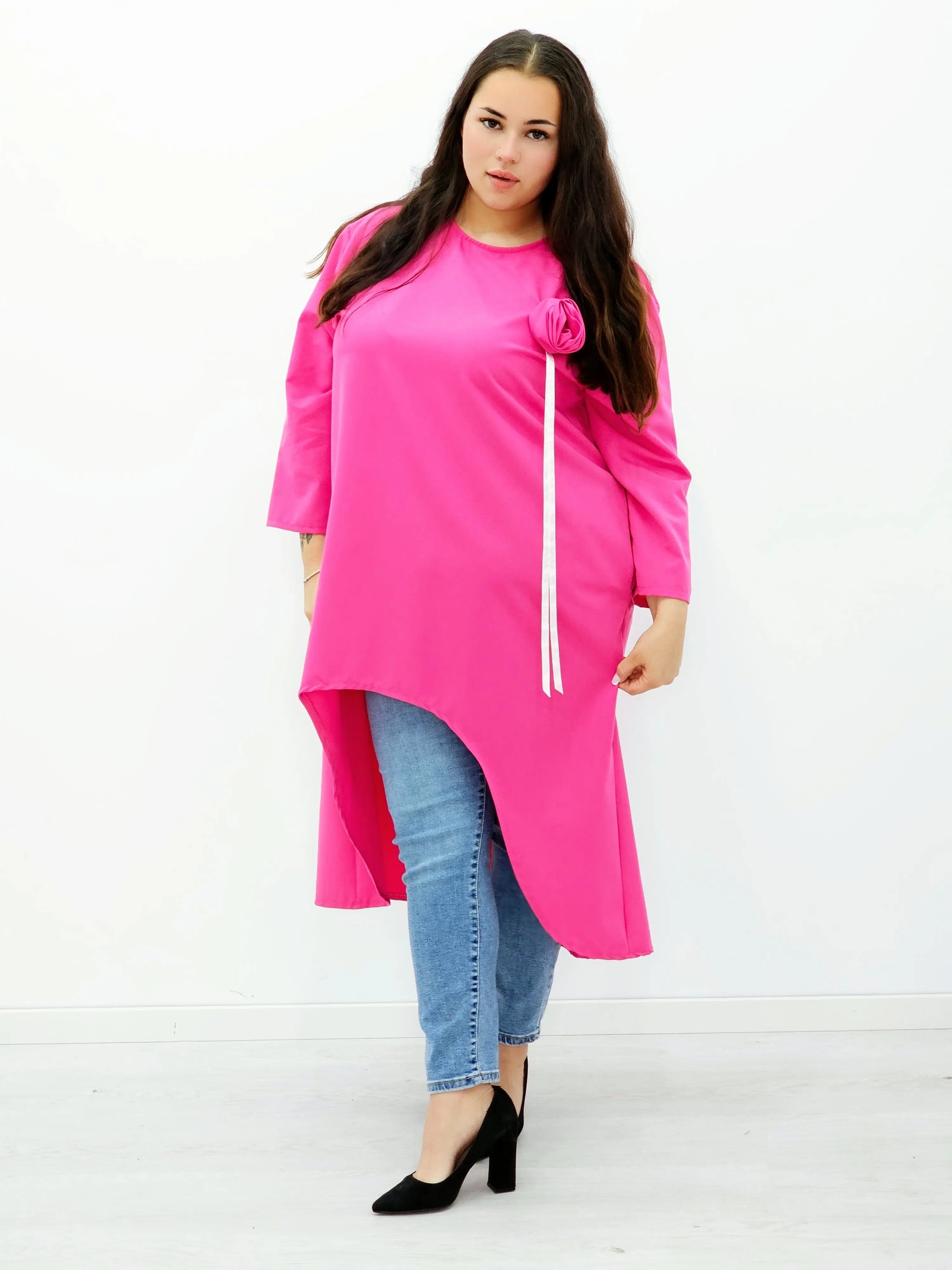 Asymetryczna tunika z kwiatową aplikacją Stylowa XL