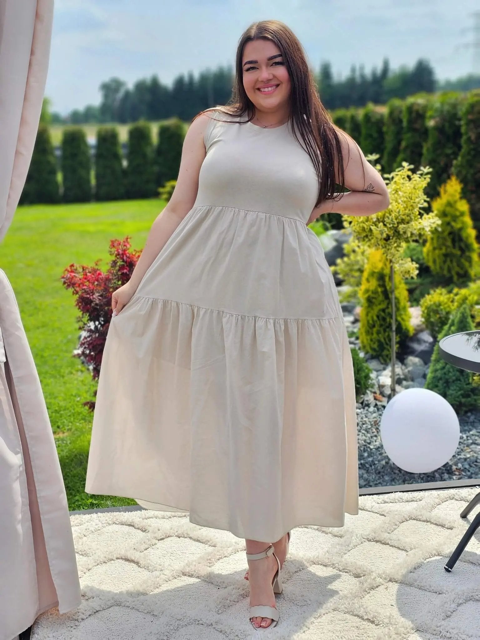 Bawełniana sukienka maxi bez rękawów Stylowa XL