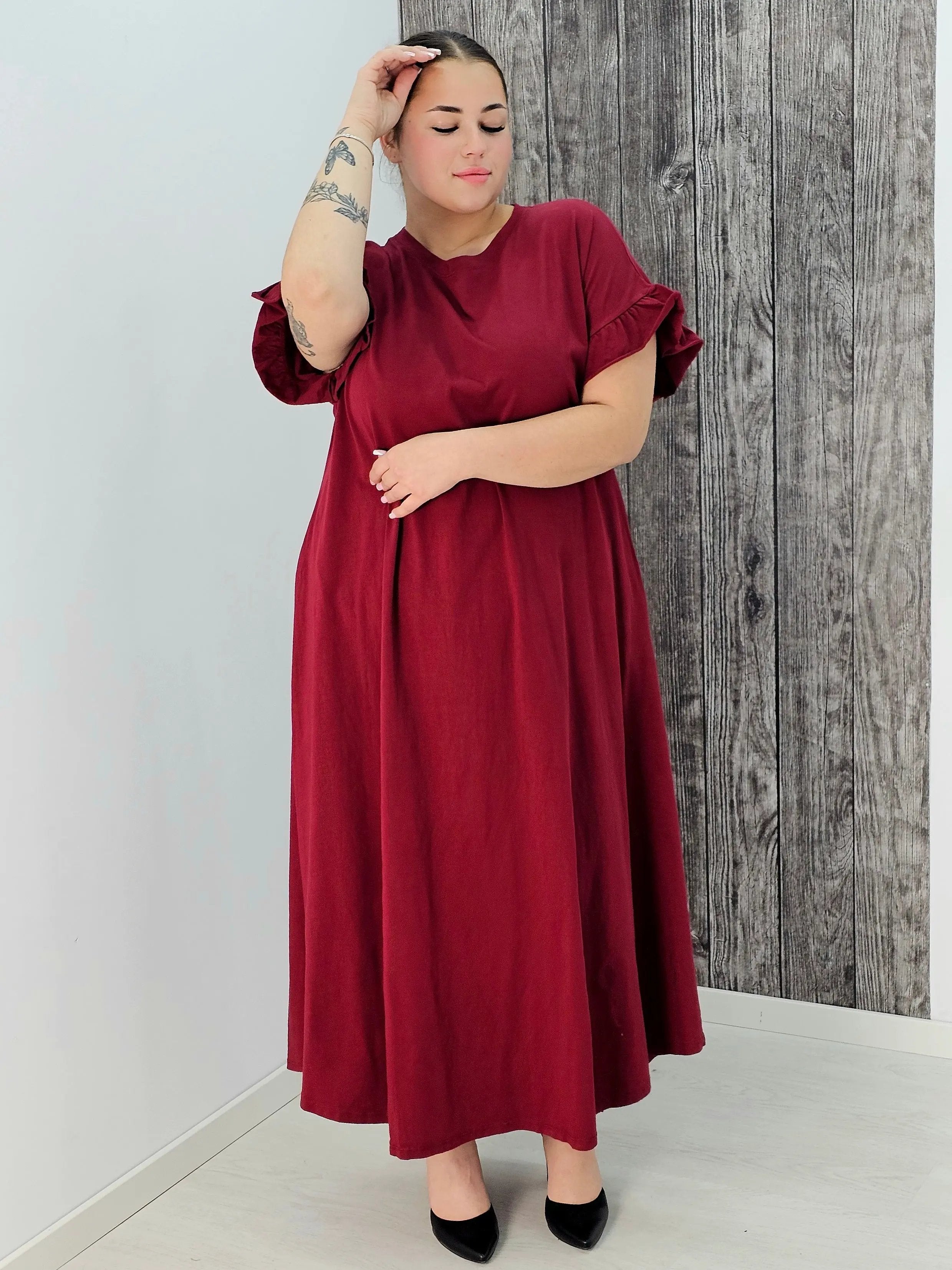 Bawełniana sukienka maxi z falbankami Stylowa XL