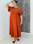 Bawełniana sukienka maxi z falbankami Stylowa XL