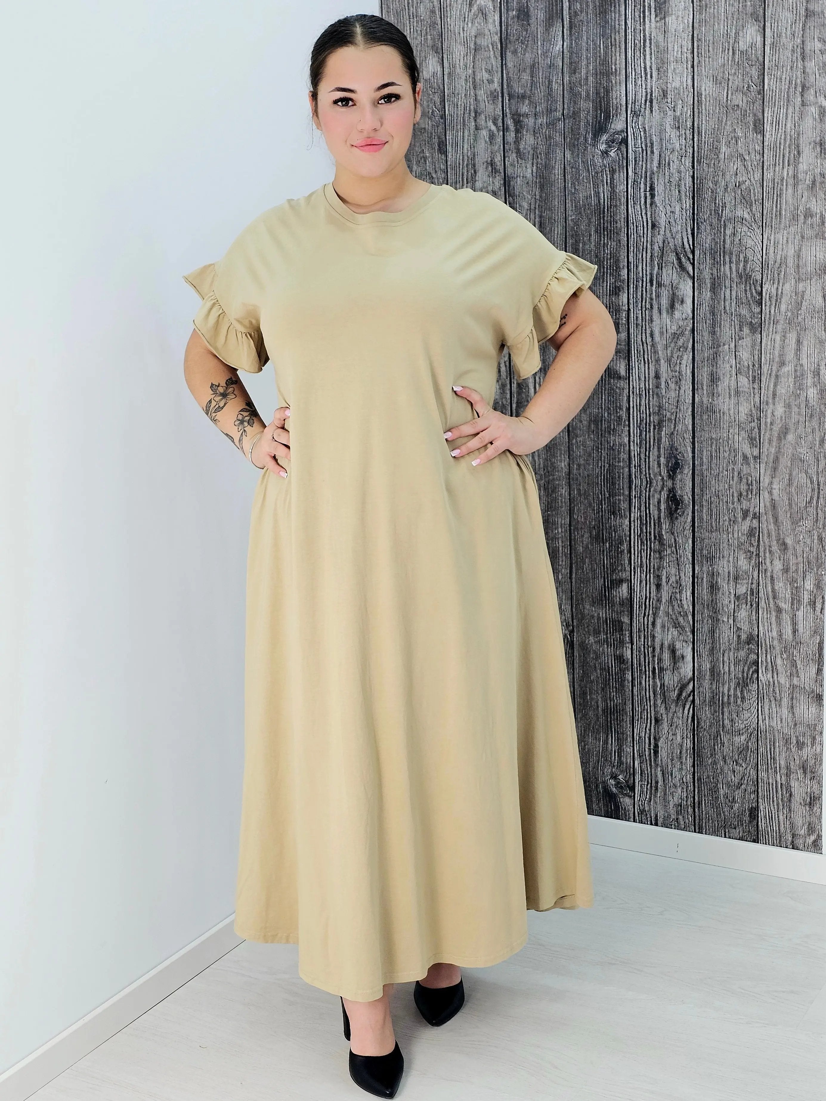 Bawełniana sukienka maxi z falbankami Stylowa XL