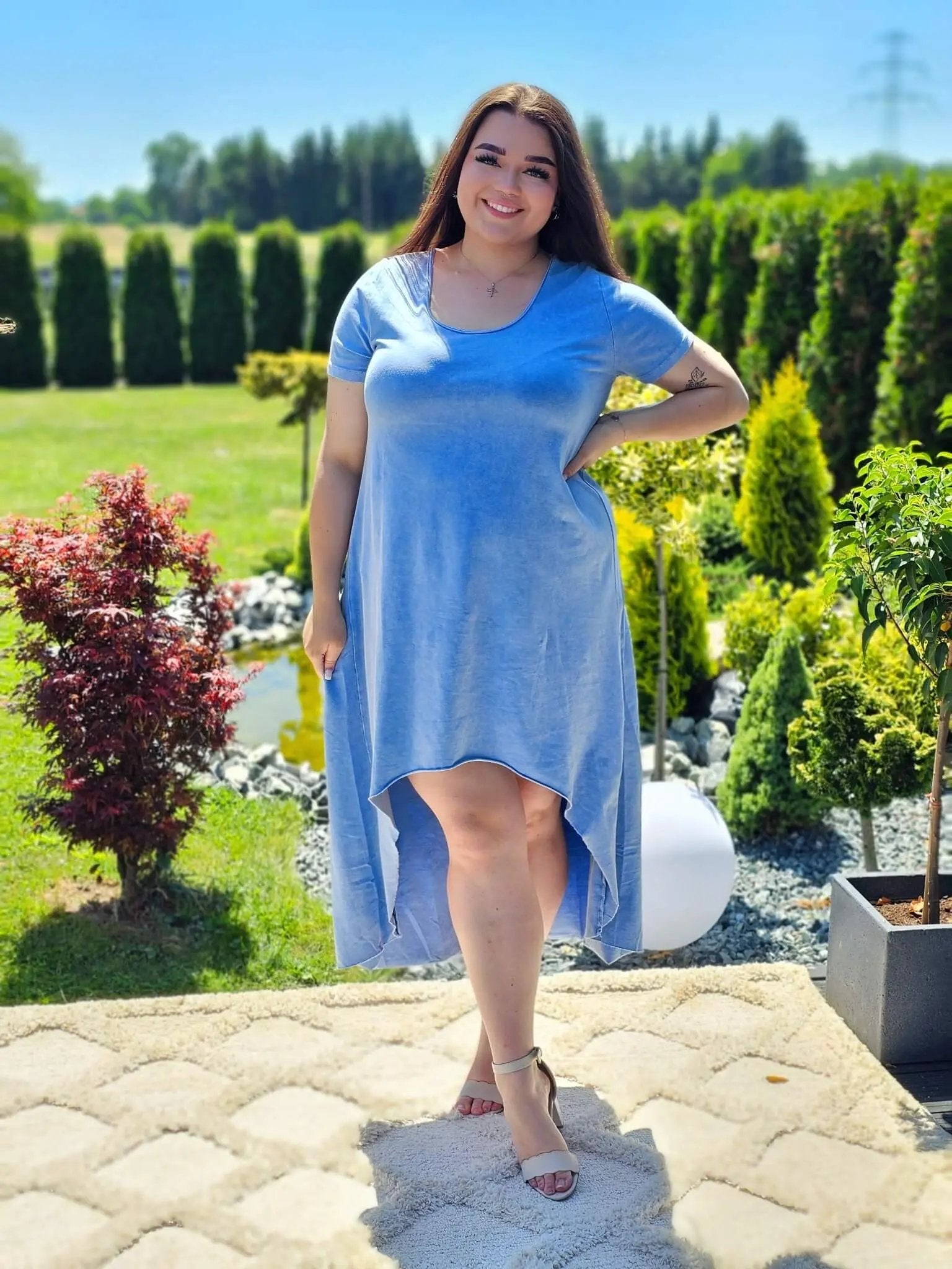 Bawełniana sukienka z asymetrycznym dołem Stylowa XL