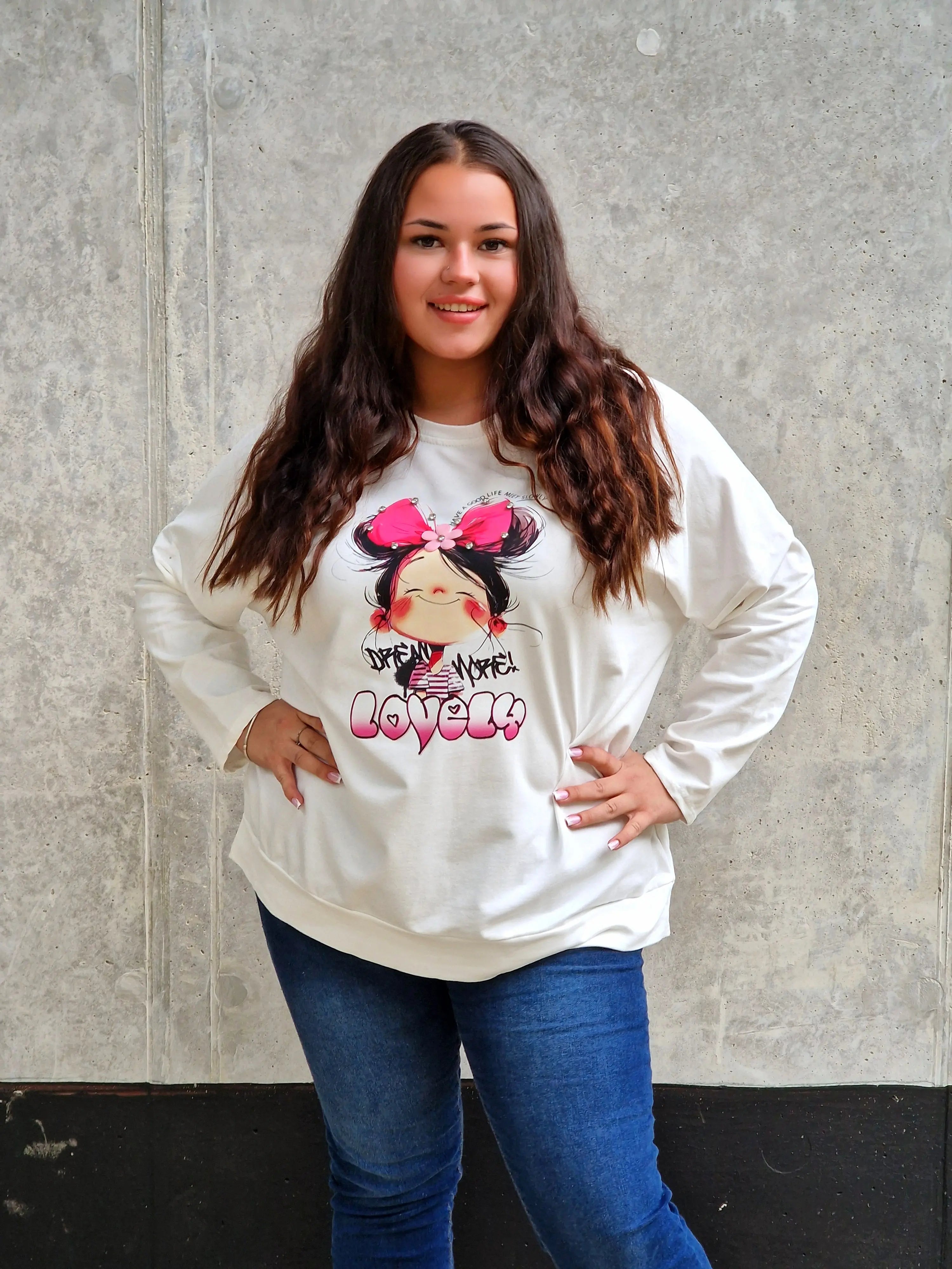 Biała bluza plus size z nadrukiem – wygodna i stylowa Stylowa XL Stylowa XL