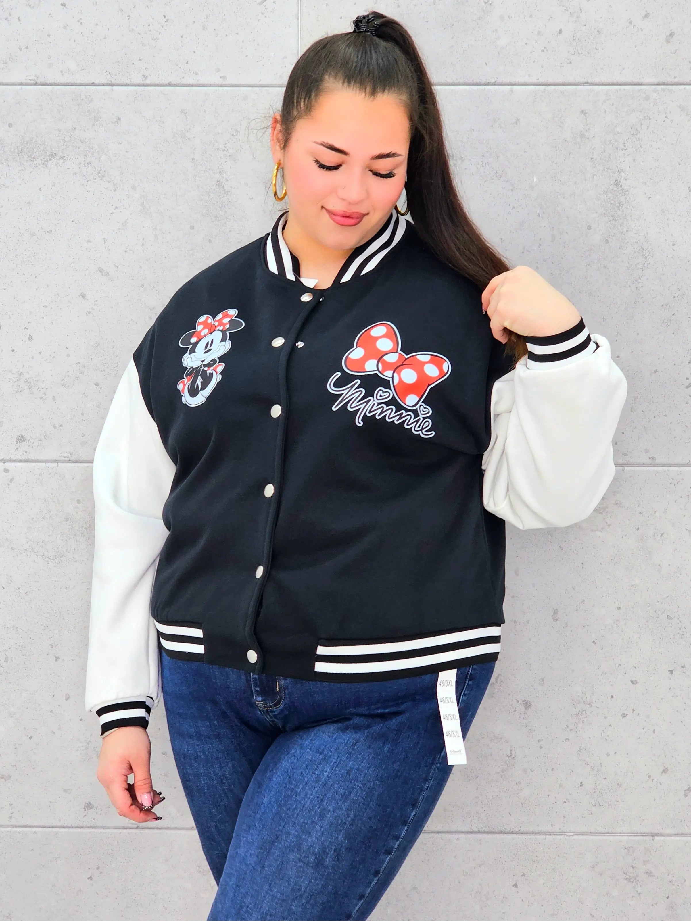 Bluza plus size Minnie czarna – sportowy styl w modzie XXL Stylowa XL