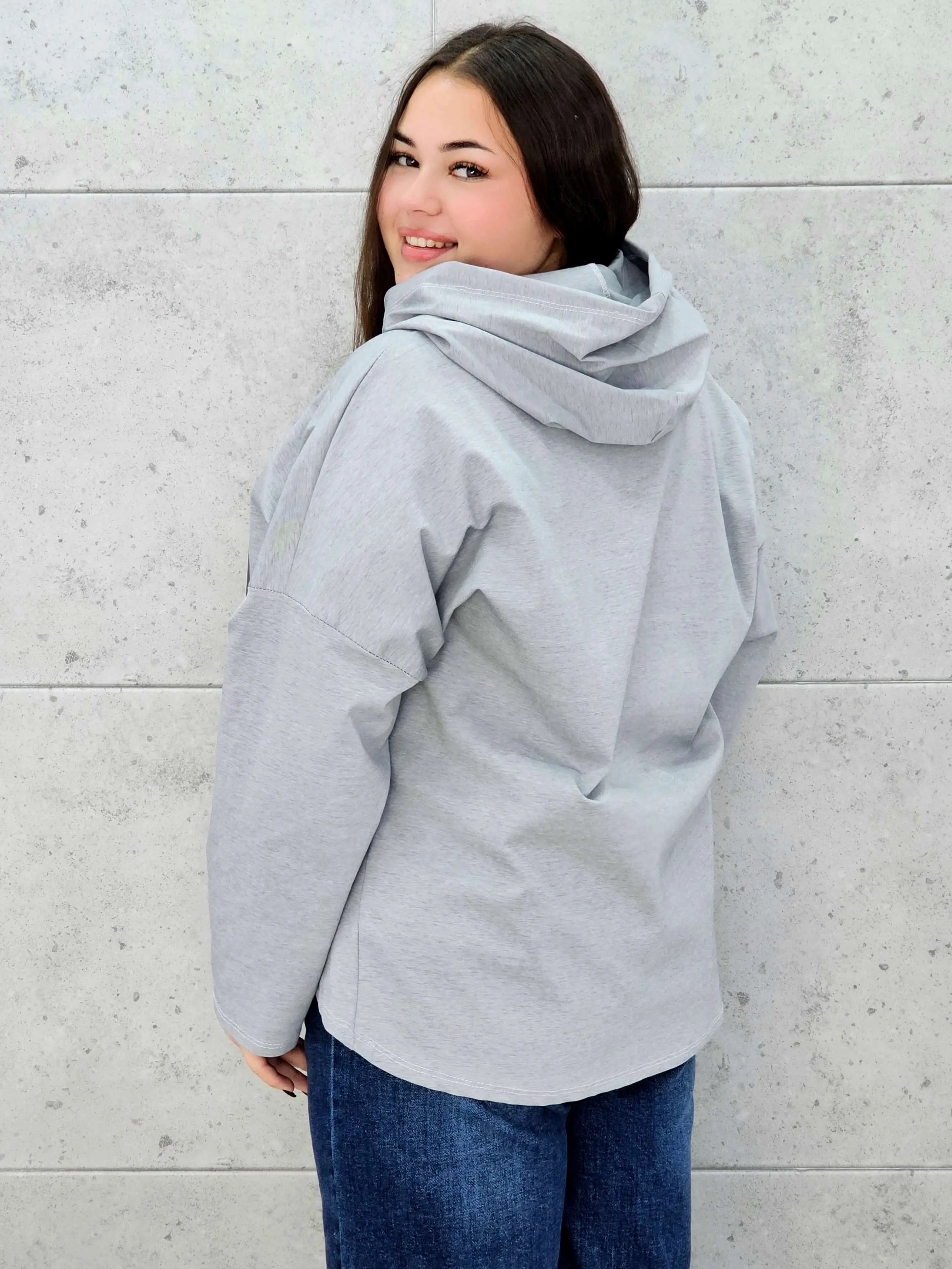 Bluza plus size StylowaXL LOVE – komfort i styl z błyskiem - Stylowa XL