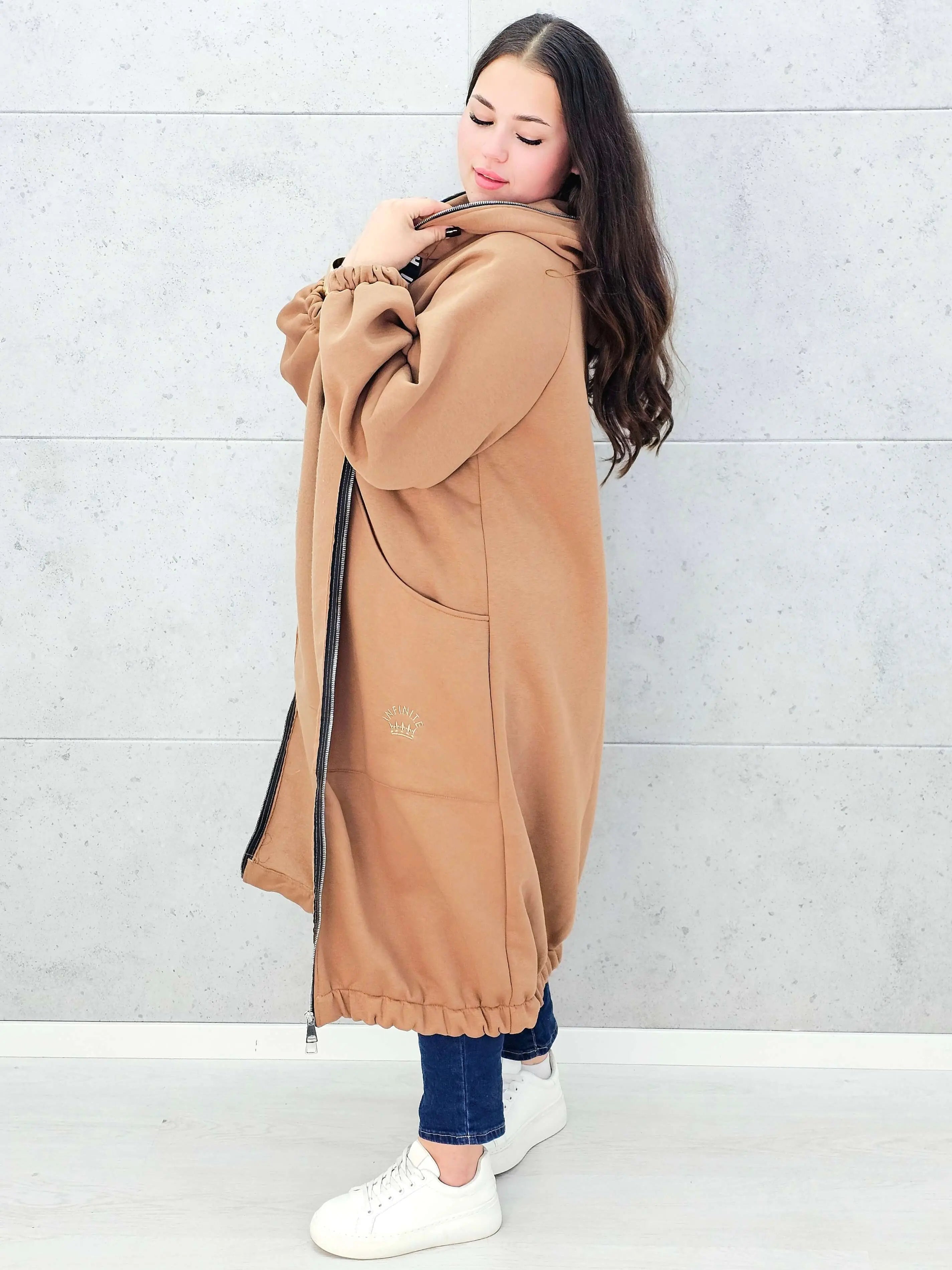 Bluza plus size – modna, oversize’owa bluza z kapturem XXL na chłodniejsze dni Stylowa XL