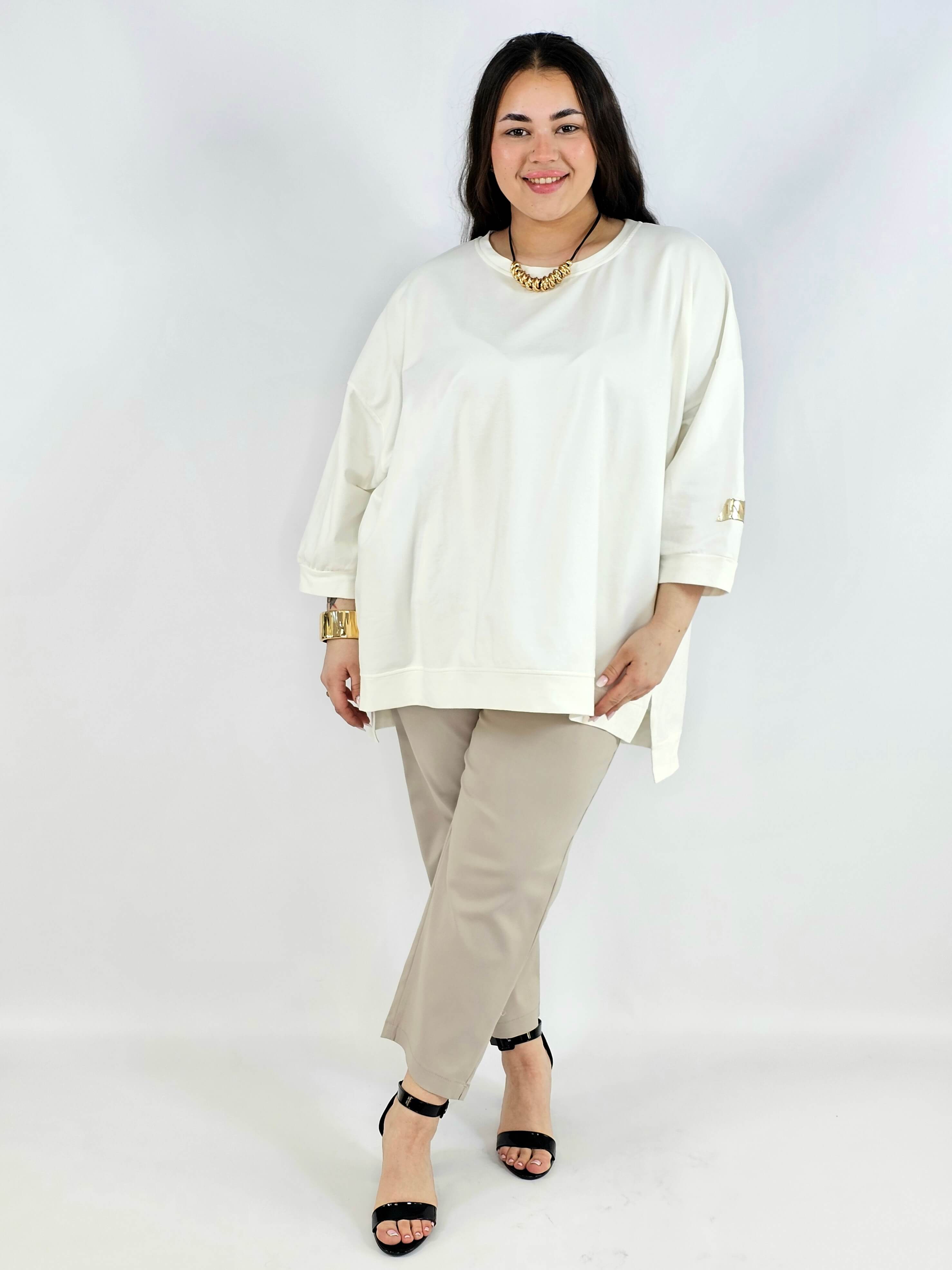 Bluza plus size oversize – kremowa bluza XXL z przedłużanym tyłem Stylowa XL