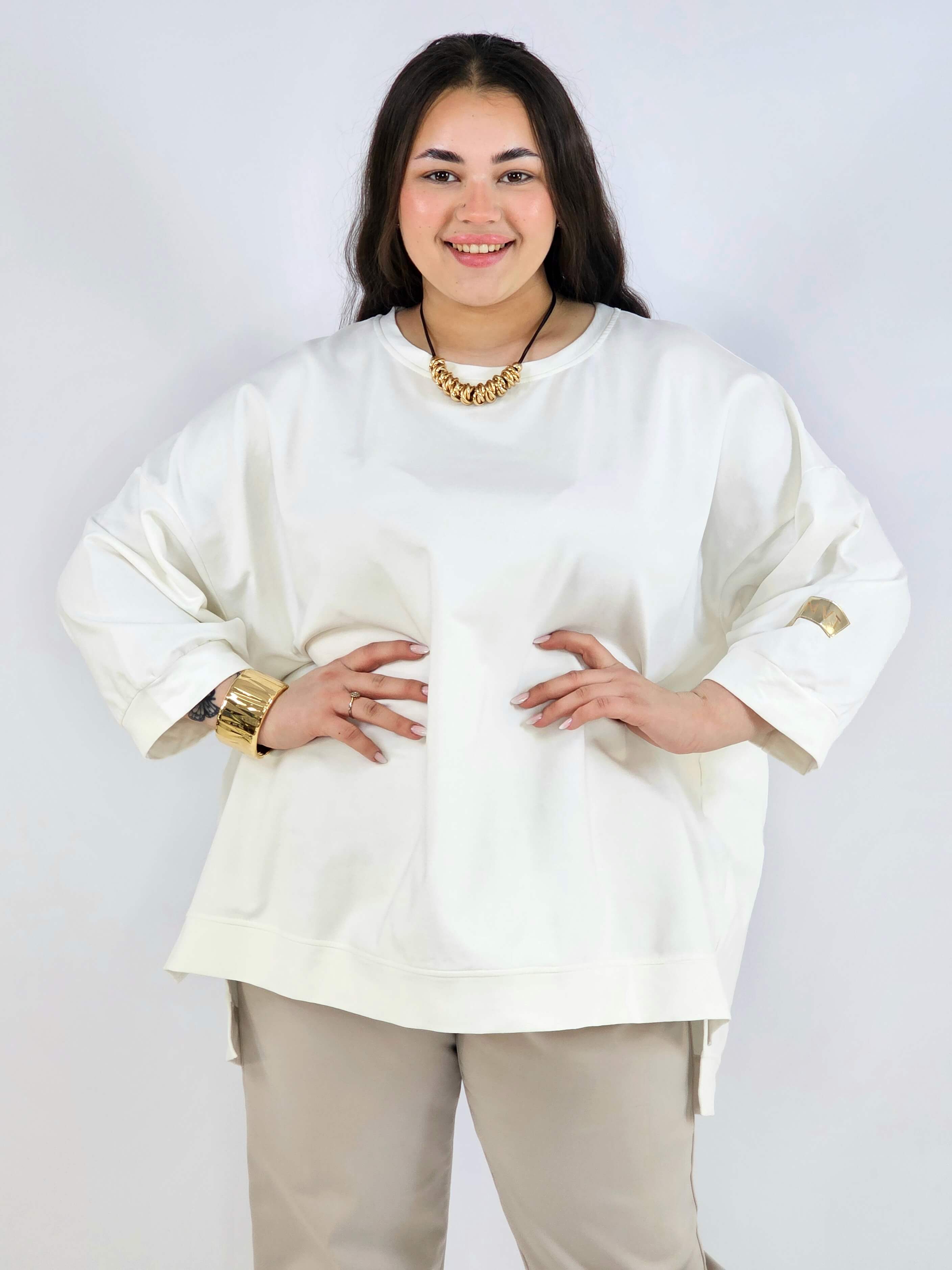 Bluza plus size oversize – kremowa bluza XXL z przedłużanym tyłem Stylowa XL