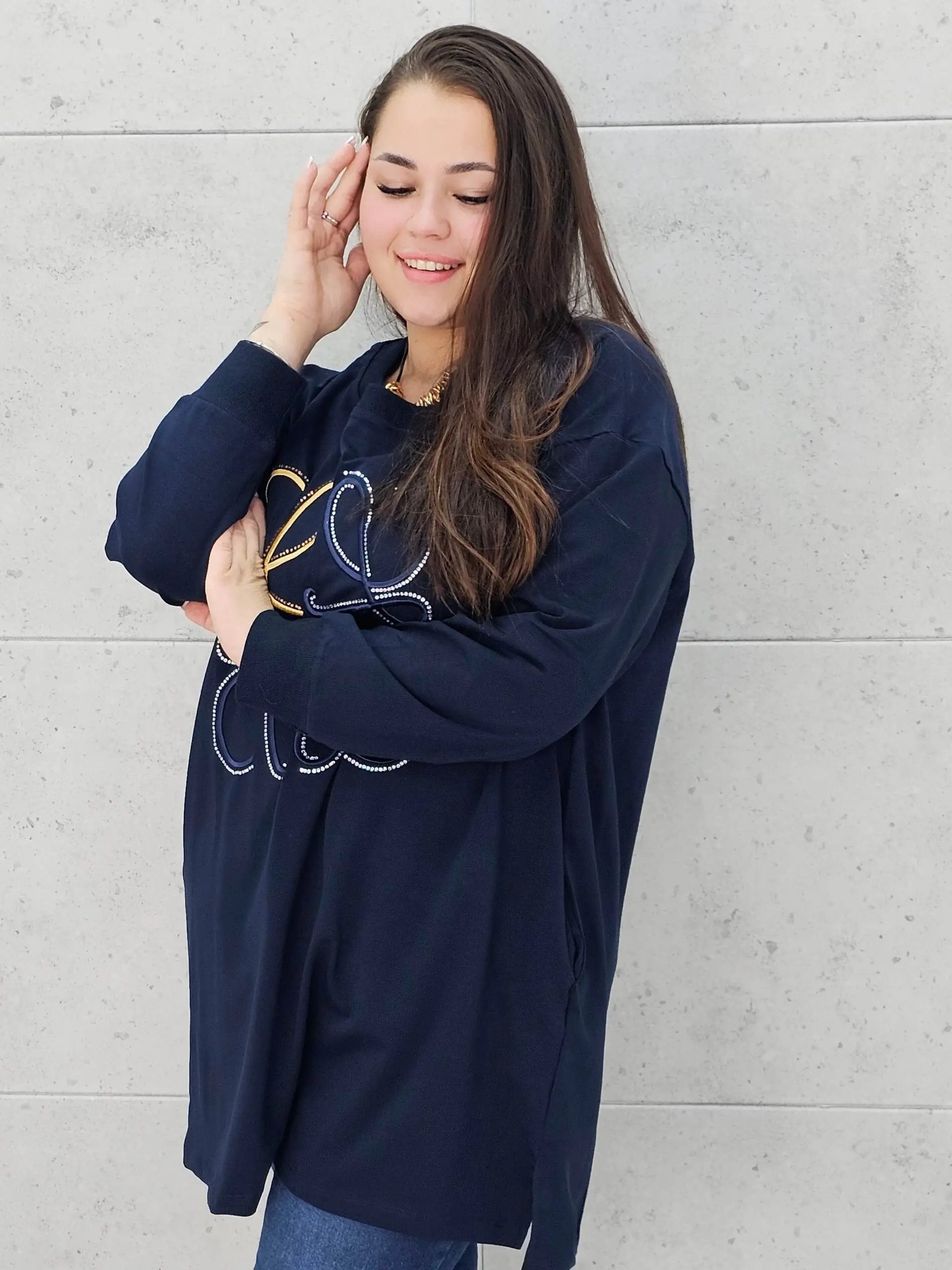 Bluza plus size z kryształkowym zdobieniem Stylowa XL