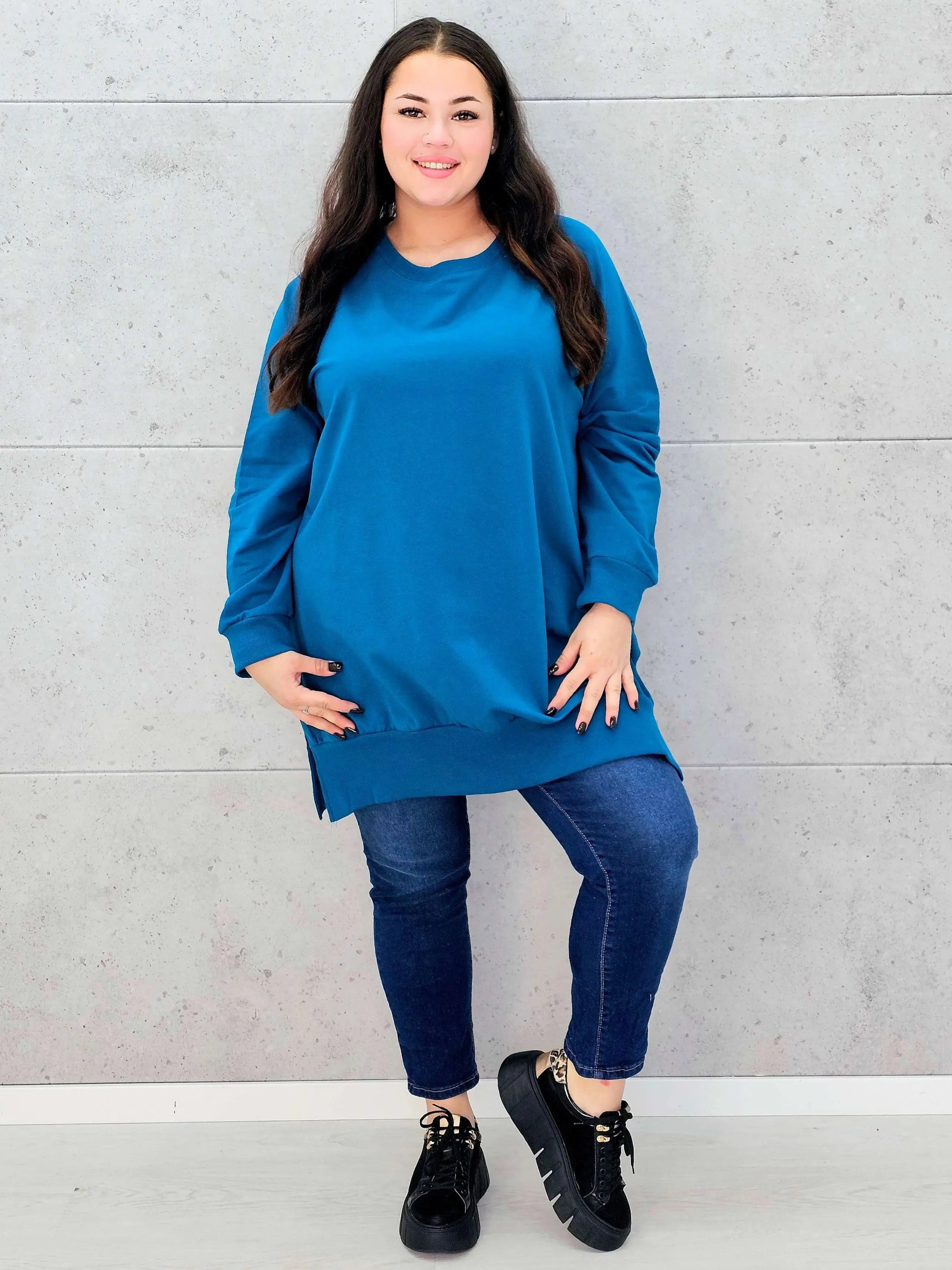 Bluza z dłuższym tyłem XXL – modna bluza plus size dla kobiet Stylowa XL