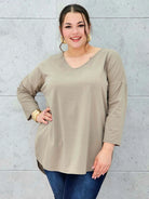 Bluzka Basic Plus Size StylowaXL – Komfort i Styl na Co Dzień dla Kobiet XXL Stylowa XL