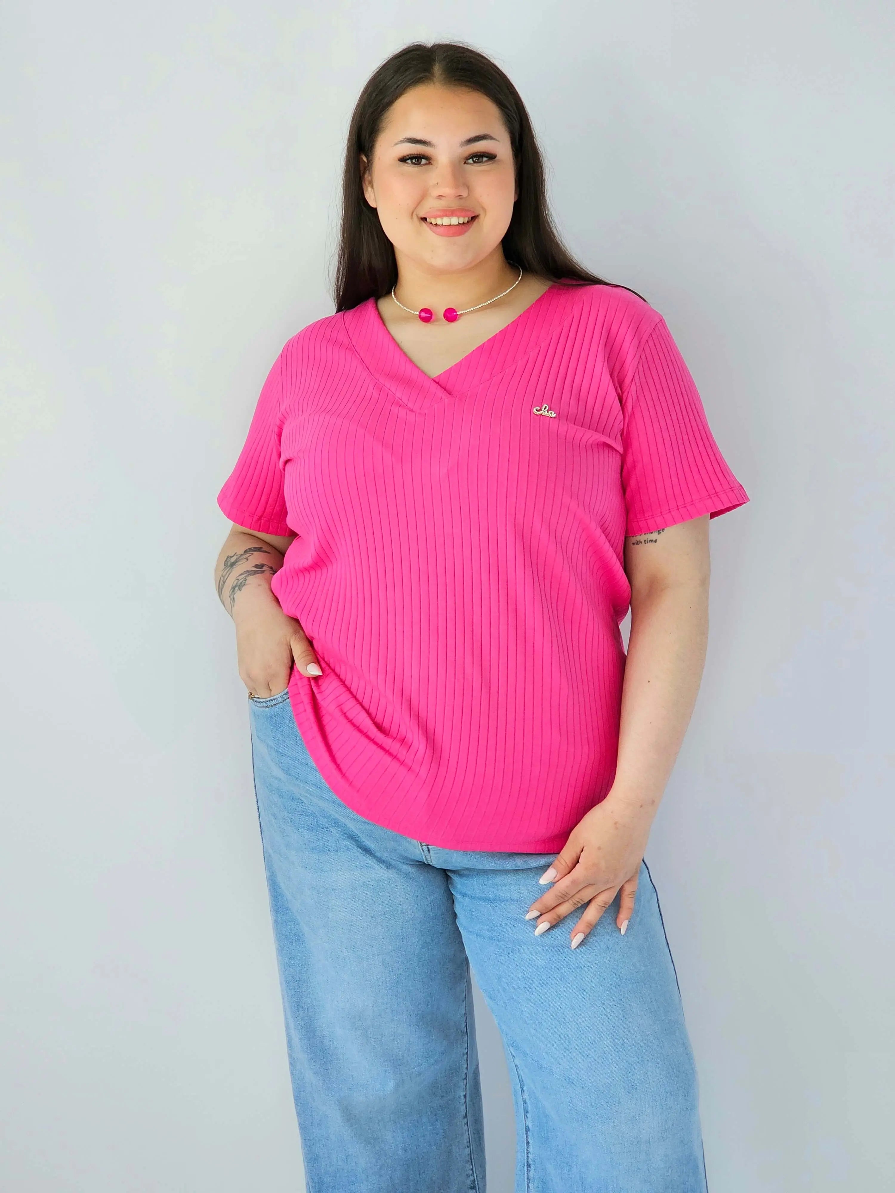Bluzka Plus Size Prążkowana Z Dekoltem V I Krótkim Rękawem Stylowa XL