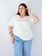 Bluzka Plus Size Prążkowana Z Dekoltem V I Krótkim Rękawem Stylowa XL