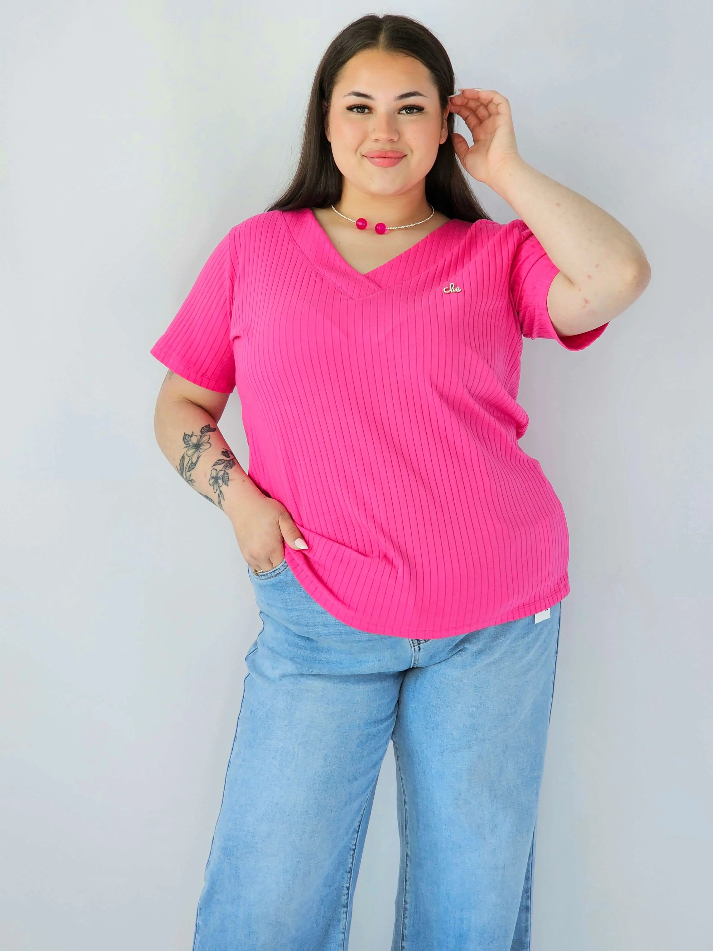 Bluzka Plus Size Prążkowana Z Dekoltem V I Krótkim Rękawem Stylowa XL