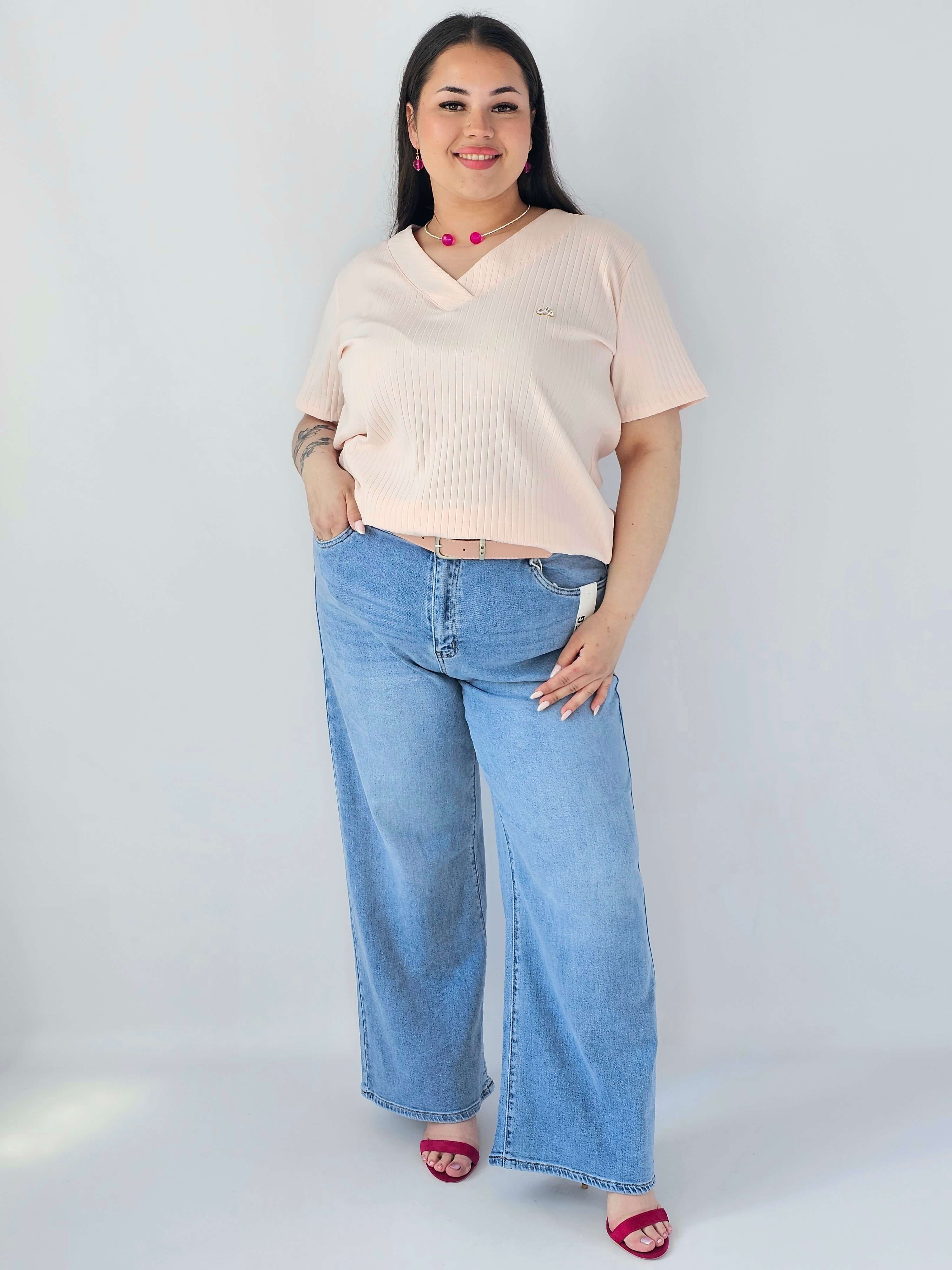 Bluzka Plus Size Prążkowana Z Dekoltem V I Krótkim Rękawem Stylowa XL