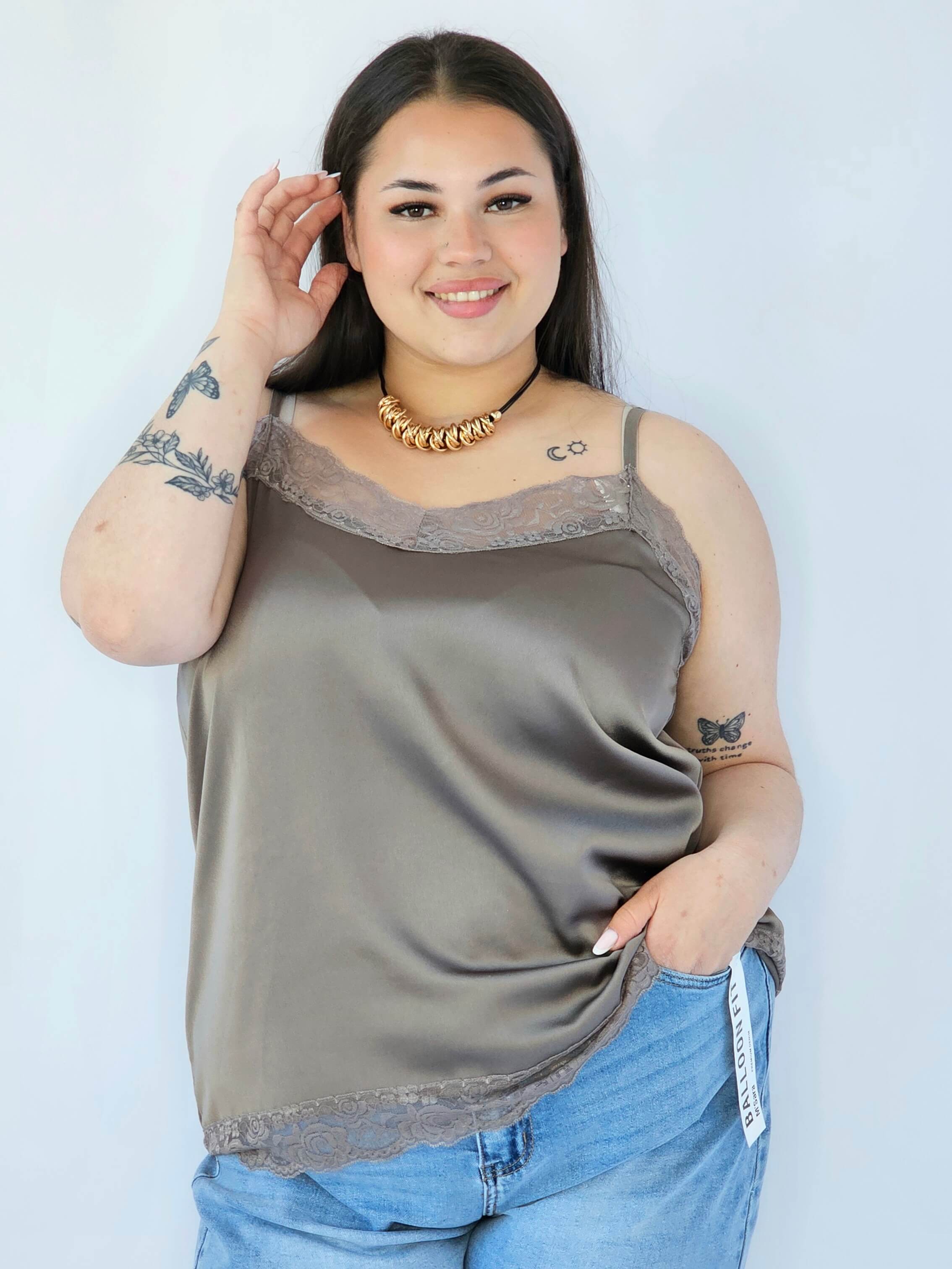 Bluzka Plus Size Satynowa Na Ramiączkach Z Koronką Elegancka XXL Stylowa XL