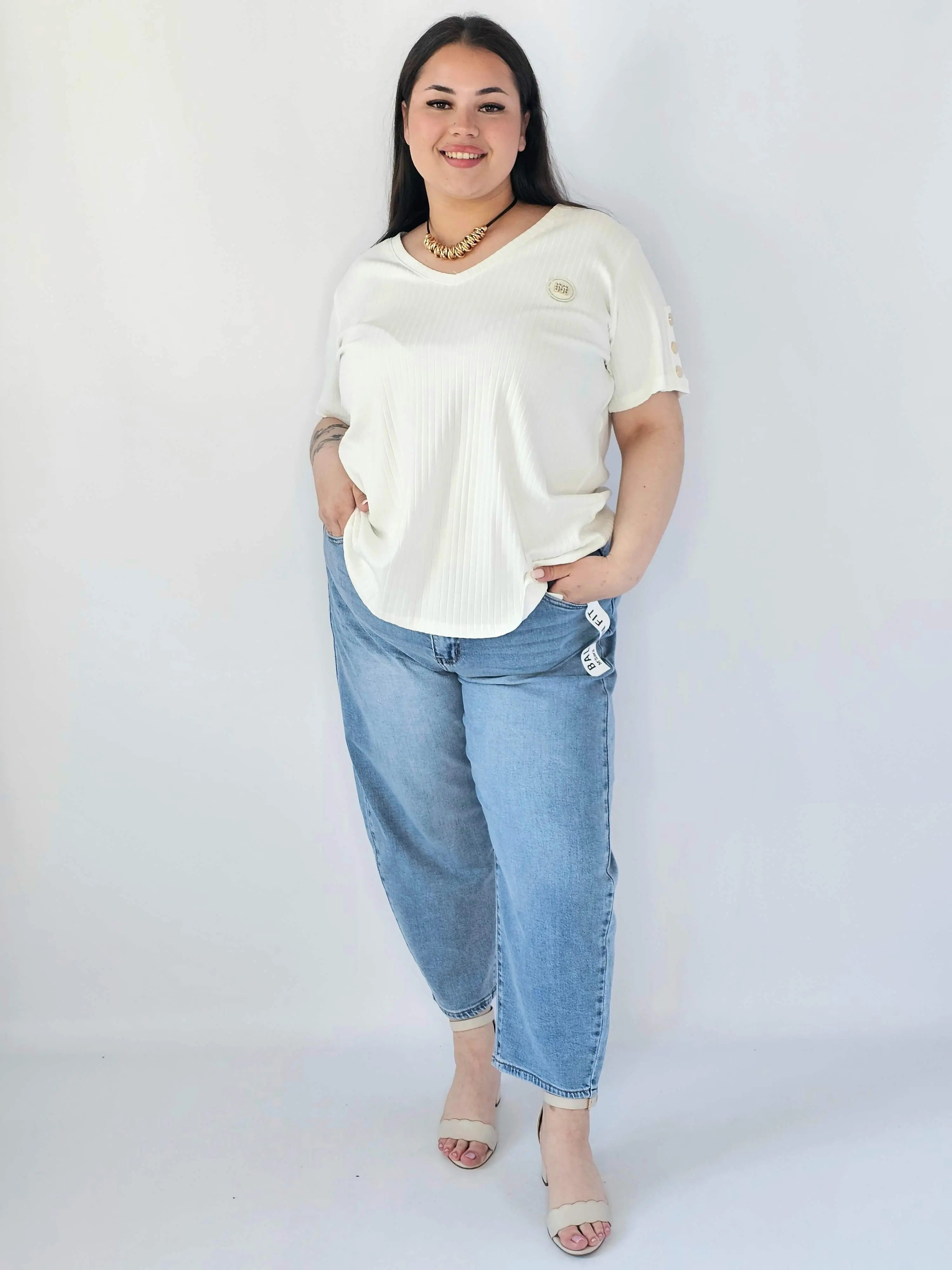 Bluzka Plus Size Z Dekoltem V I Ozdobną Aplikacją Stylowa XL