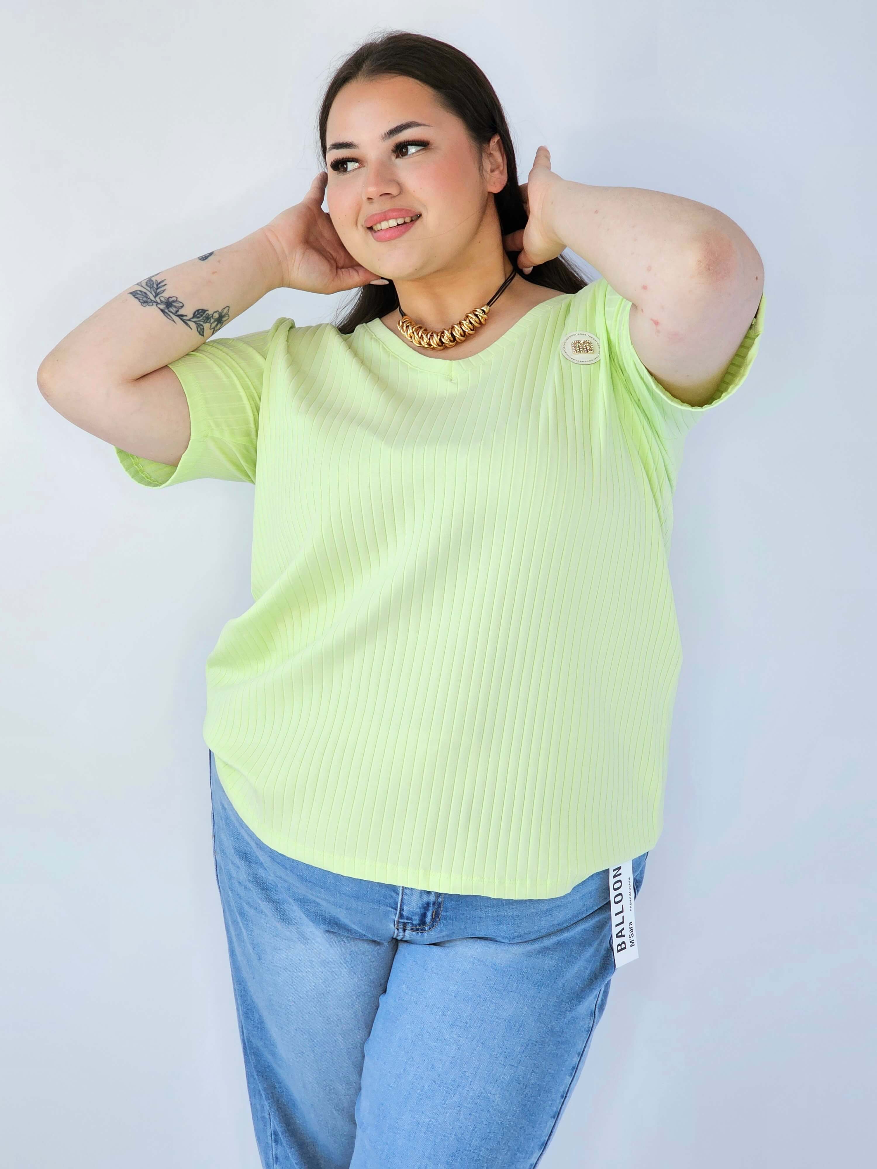 Bluzka Plus Size Z Dekoltem V I Ozdobną Aplikacją Stylowa XL