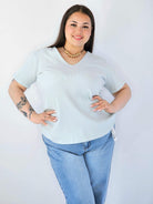 Bluzka Plus Size Z Dekoltem V I Ozdobnymi Detalami Na Ramionach Stylowa XL