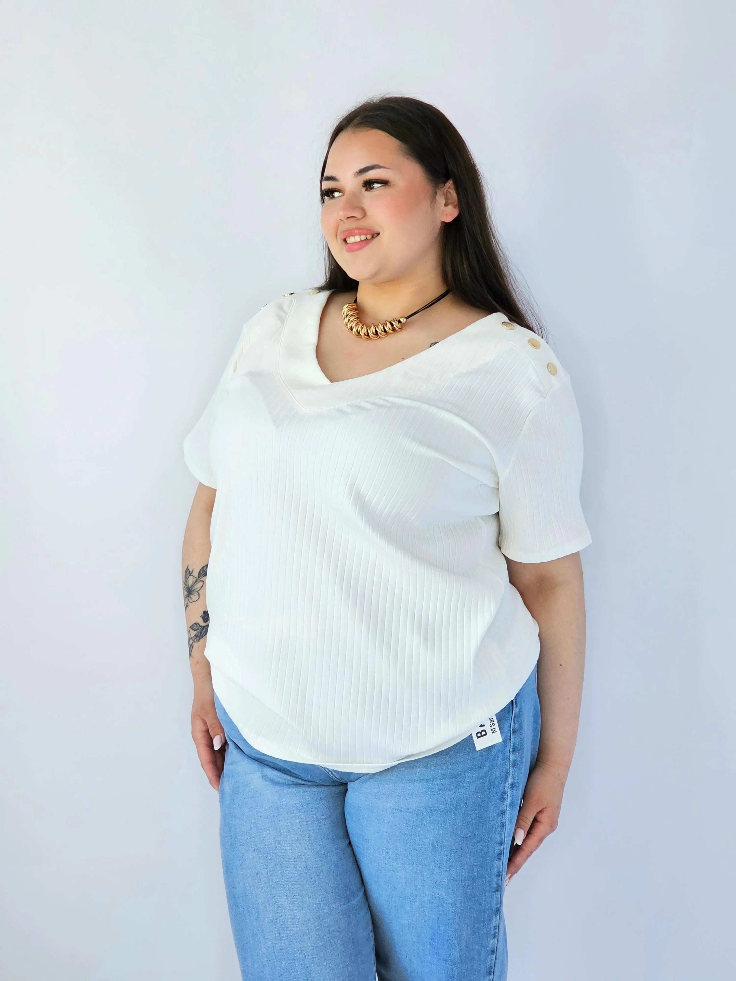 Bluzka Plus Size Z Dekoltem V I Ozdobnymi Detalami Na Ramionach Stylowa XL