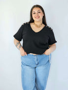 Bluzka Plus Size Z Dekoltem V I Ozdobnymi Detalami Na Ramionach Stylowa XL