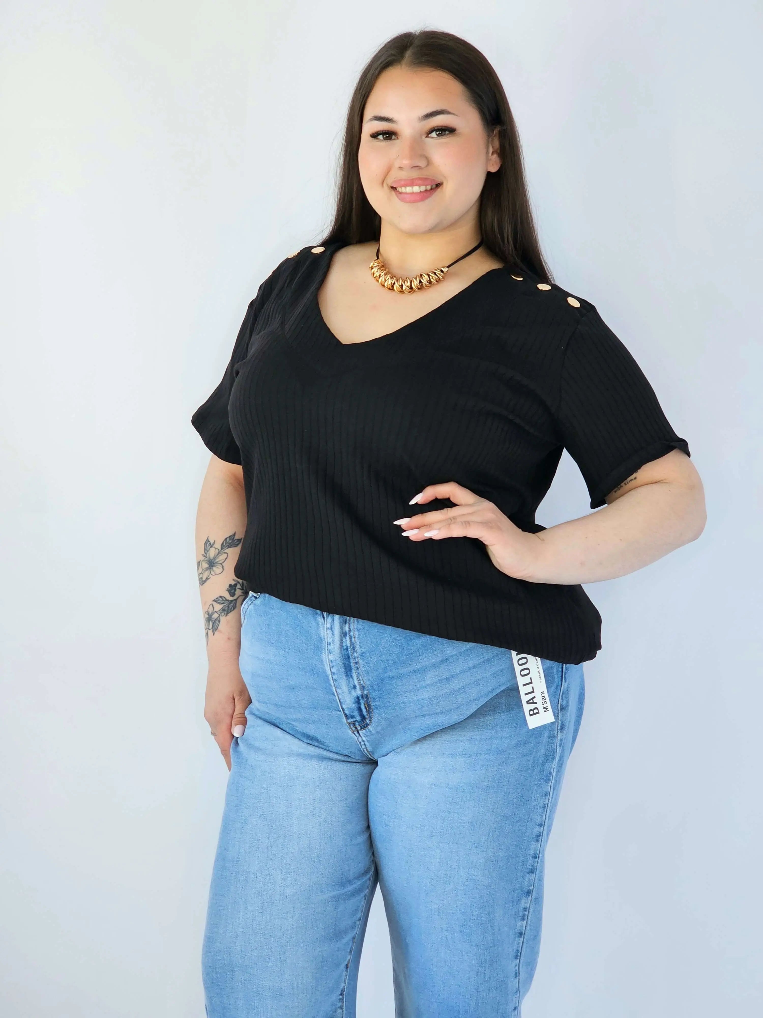 Bluzka Plus Size Z Dekoltem V I Ozdobnymi Detalami Na Ramionach Stylowa XL