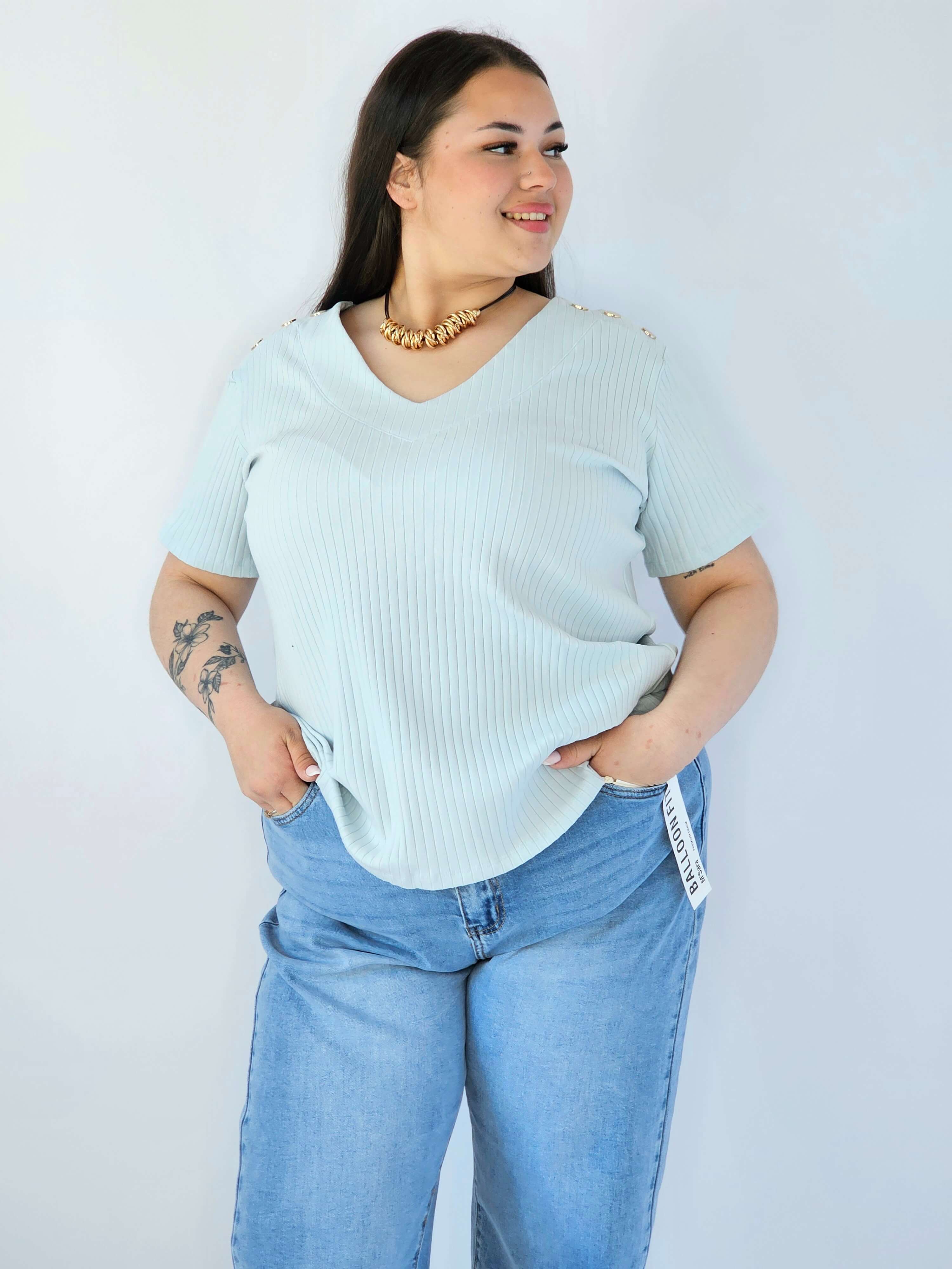 Bluzka Plus Size Z Dekoltem V I Ozdobnymi Detalami Na Ramionach Stylowa XL