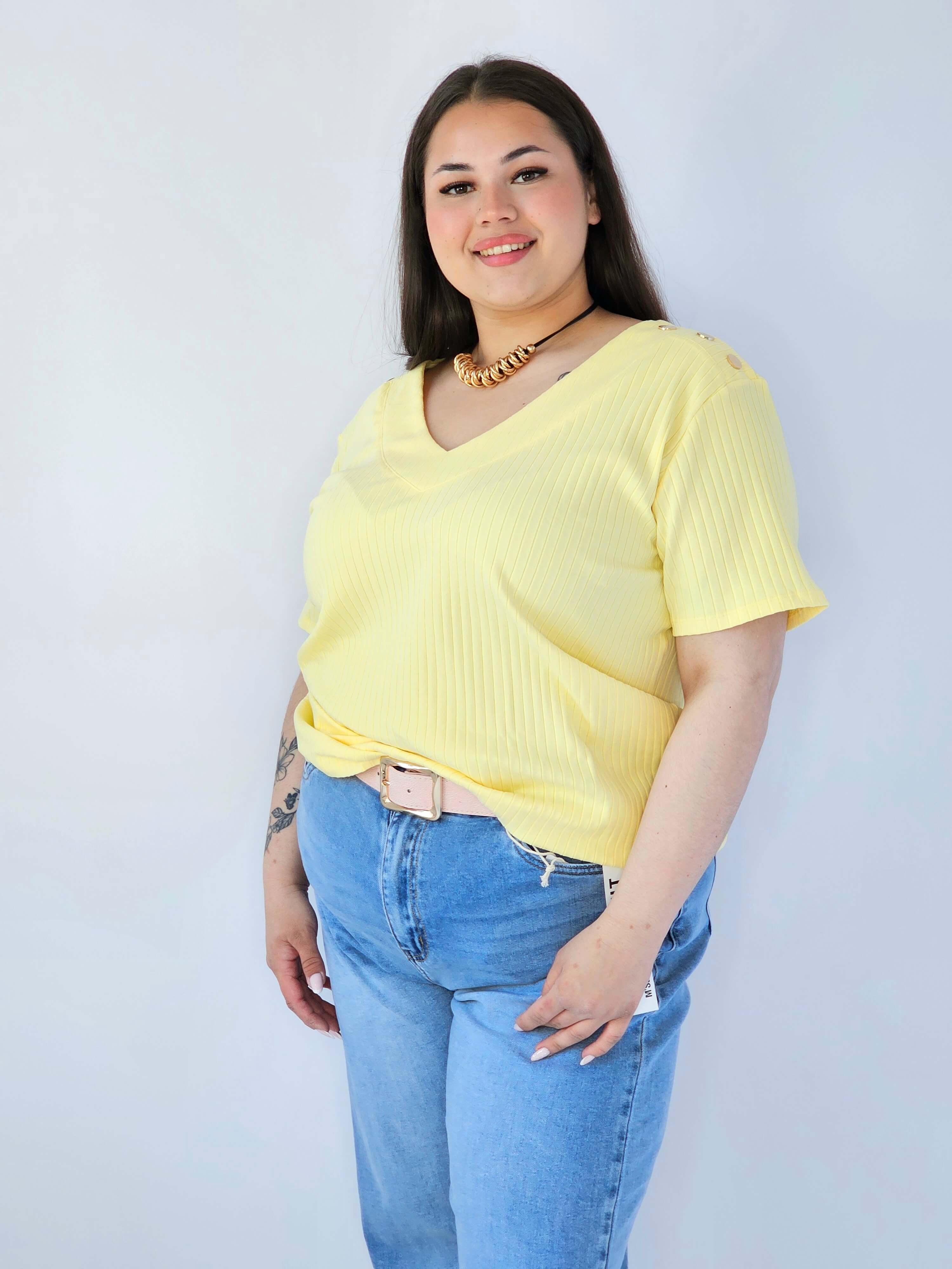 Bluzka Plus Size Z Dekoltem V I Ozdobnymi Detalami Na Ramionach Stylowa XL