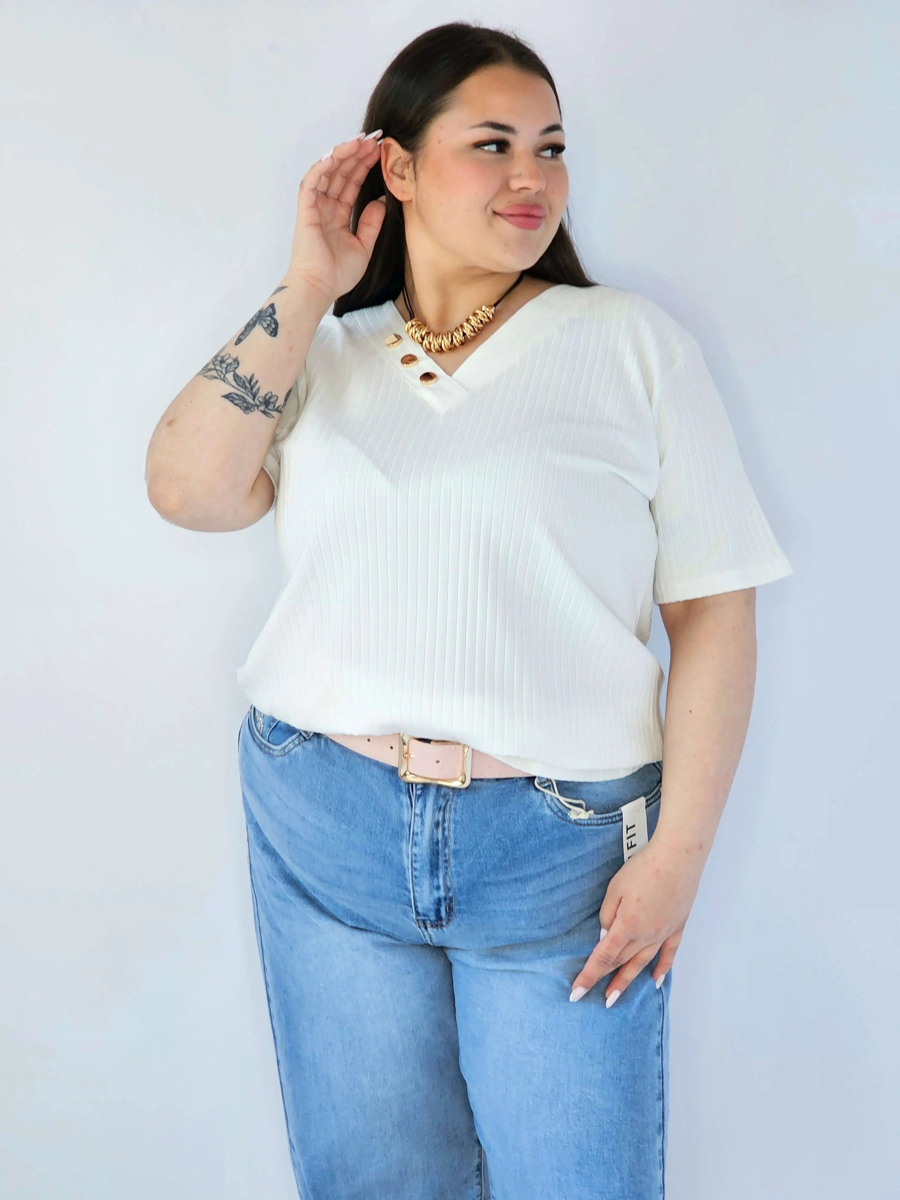 Bluzka Plus Size Z Dekoltem V I Ozdobnymi Guzikami Stylowa XL