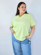 Bluzka Plus Size Z Dekoltem V I Ozdobnymi Guzikami Stylowa XL