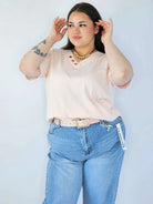 Bluzka Plus Size Z Dekoltem V I Ozdobnymi Guzikami Stylowa XL