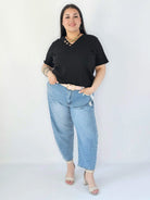 Bluzka Plus Size Z Dekoltem V I Ozdobnymi Guzikami Stylowa XL