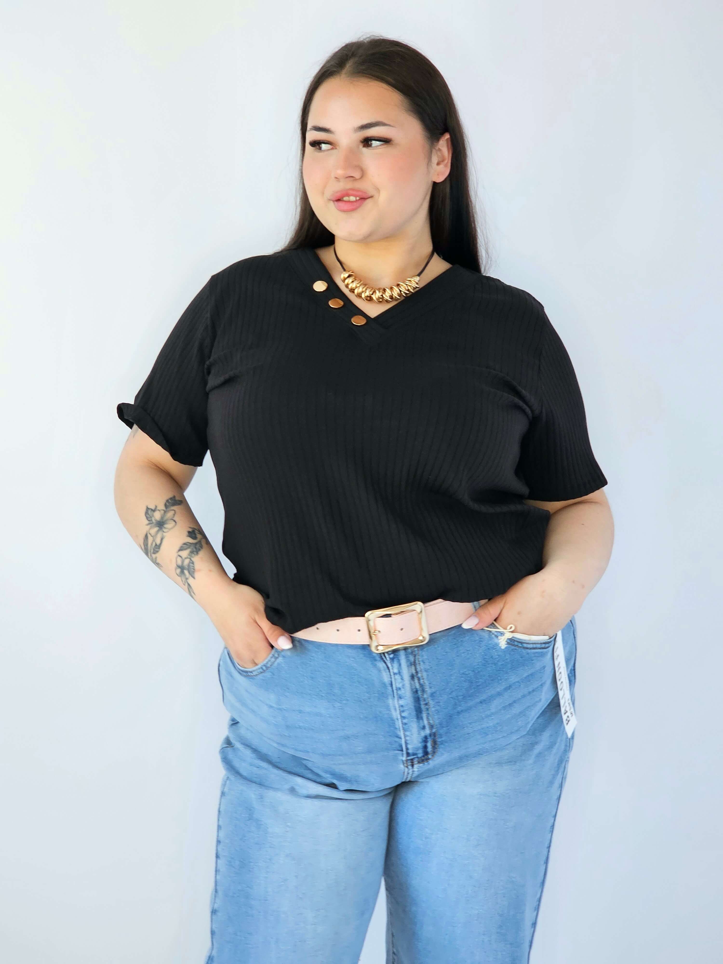 Bluzka Plus Size Z Dekoltem V I Ozdobnymi Guzikami Stylowa XL