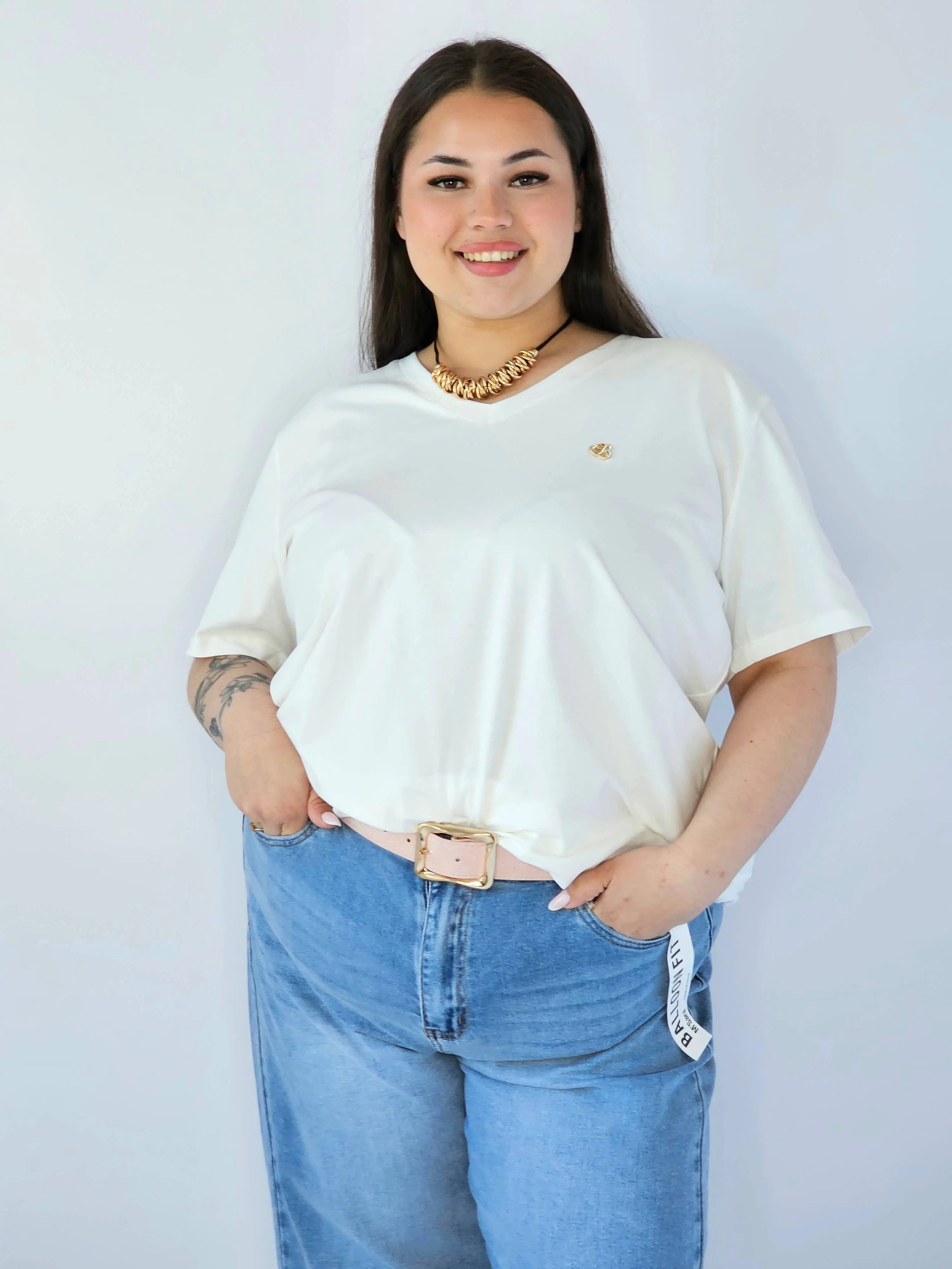 Bluzka Plus Size Z Dekoltem V I Subtelną Ozdobą Stylowa XL