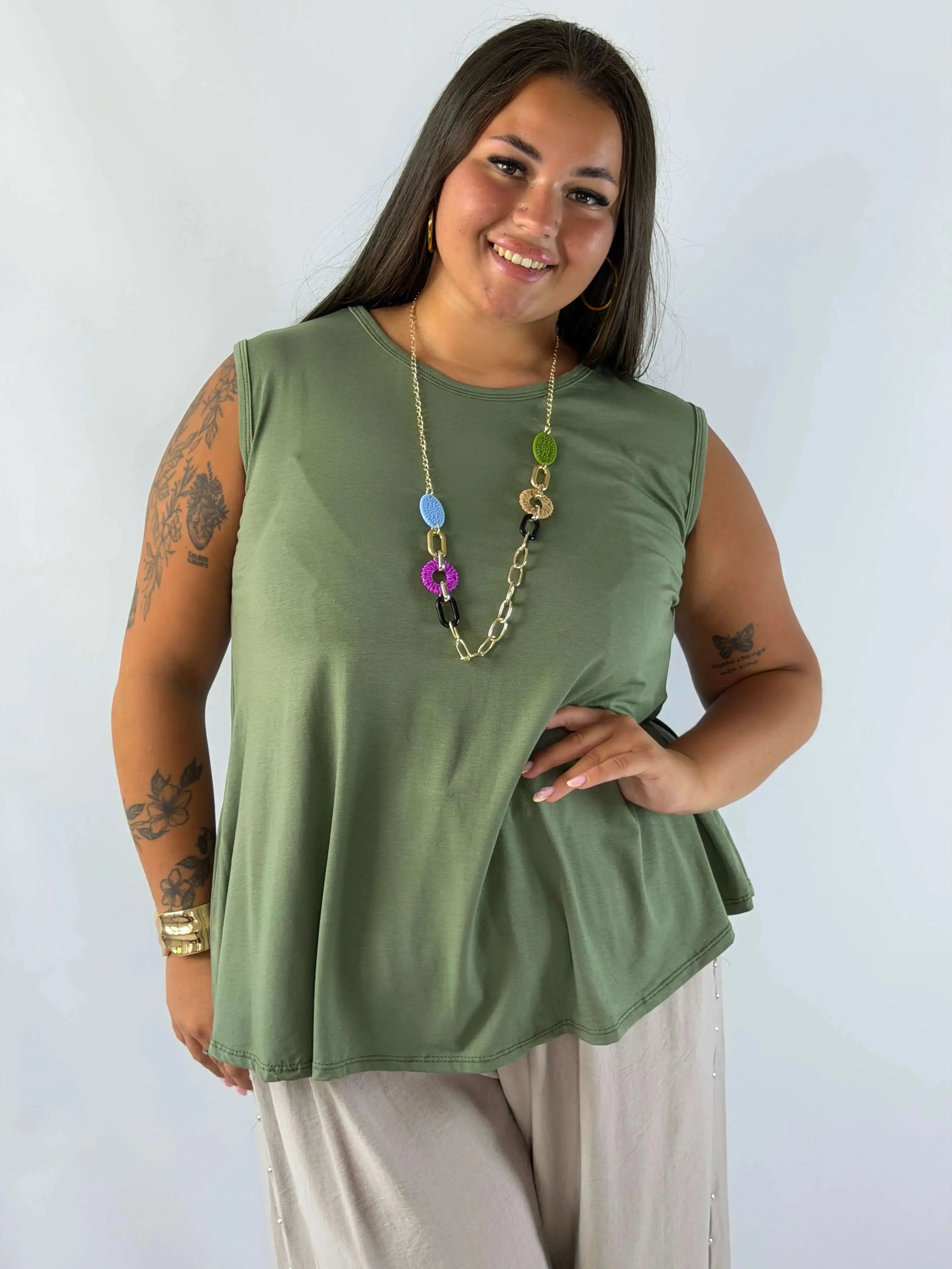 Bluzka Plus Size bez rękawów – lekka, wygodna i ponadczasowa Stylowa XL
