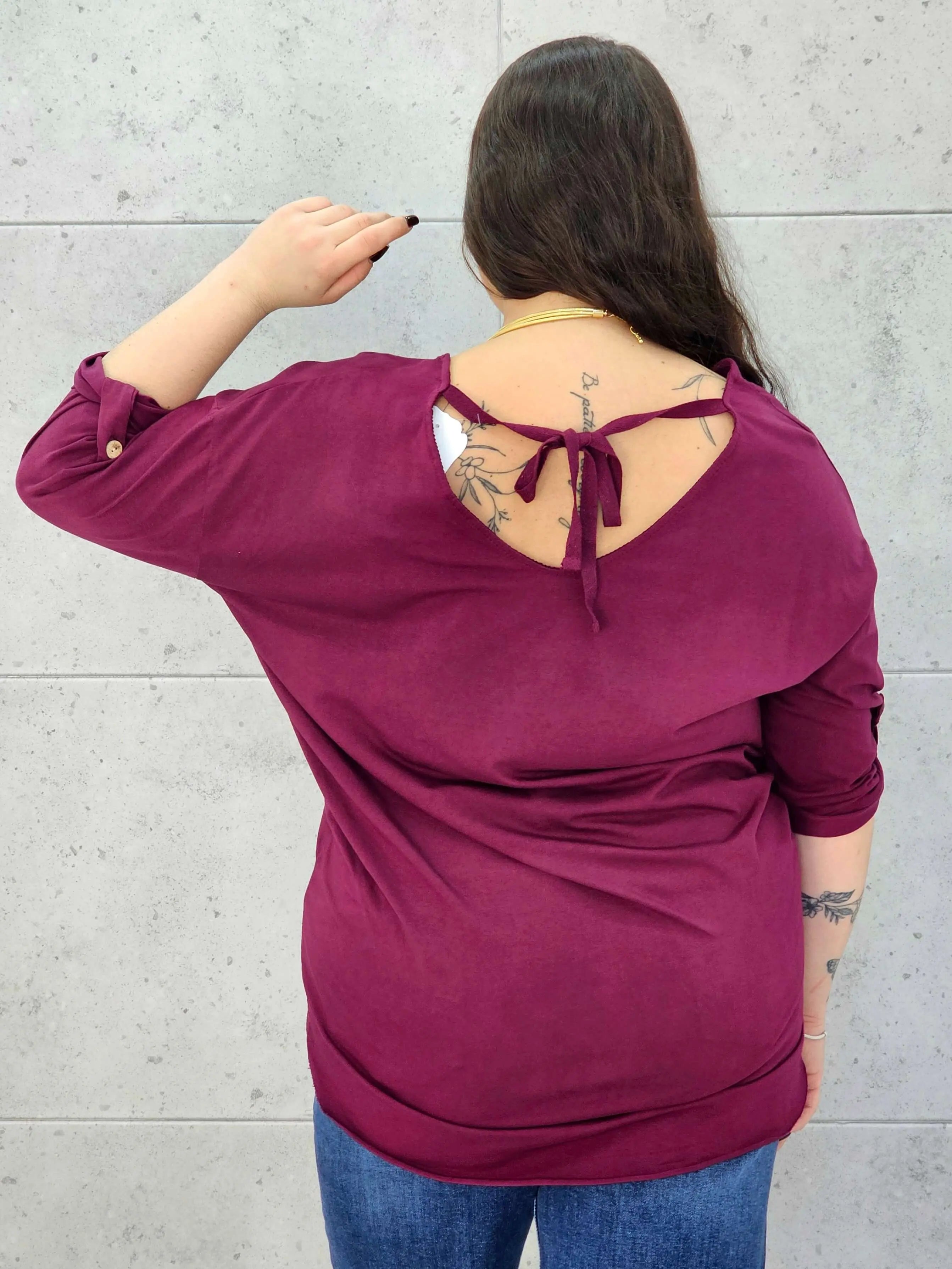 Bluzka Plus Size z Wiązaniem StylowaXL – Wygoda i Subtelna Elegancja dla Kobiet XXL - Stylowa XL