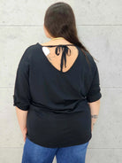 Bluzka Plus Size z Wiązaniem StylowaXL – Wygoda i Subtelna Elegancja dla Kobiet XXL - Stylowa XL