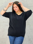 Bluzka Plus Size z Wiązaniem StylowaXL – Wygoda i Subtelna Elegancja dla Kobiet XXL - Stylowa XL