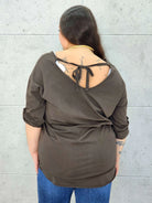 Bluzka Plus Size z Wiązaniem StylowaXL – Wygoda i Subtelna Elegancja dla Kobiet XXL - Stylowa XL