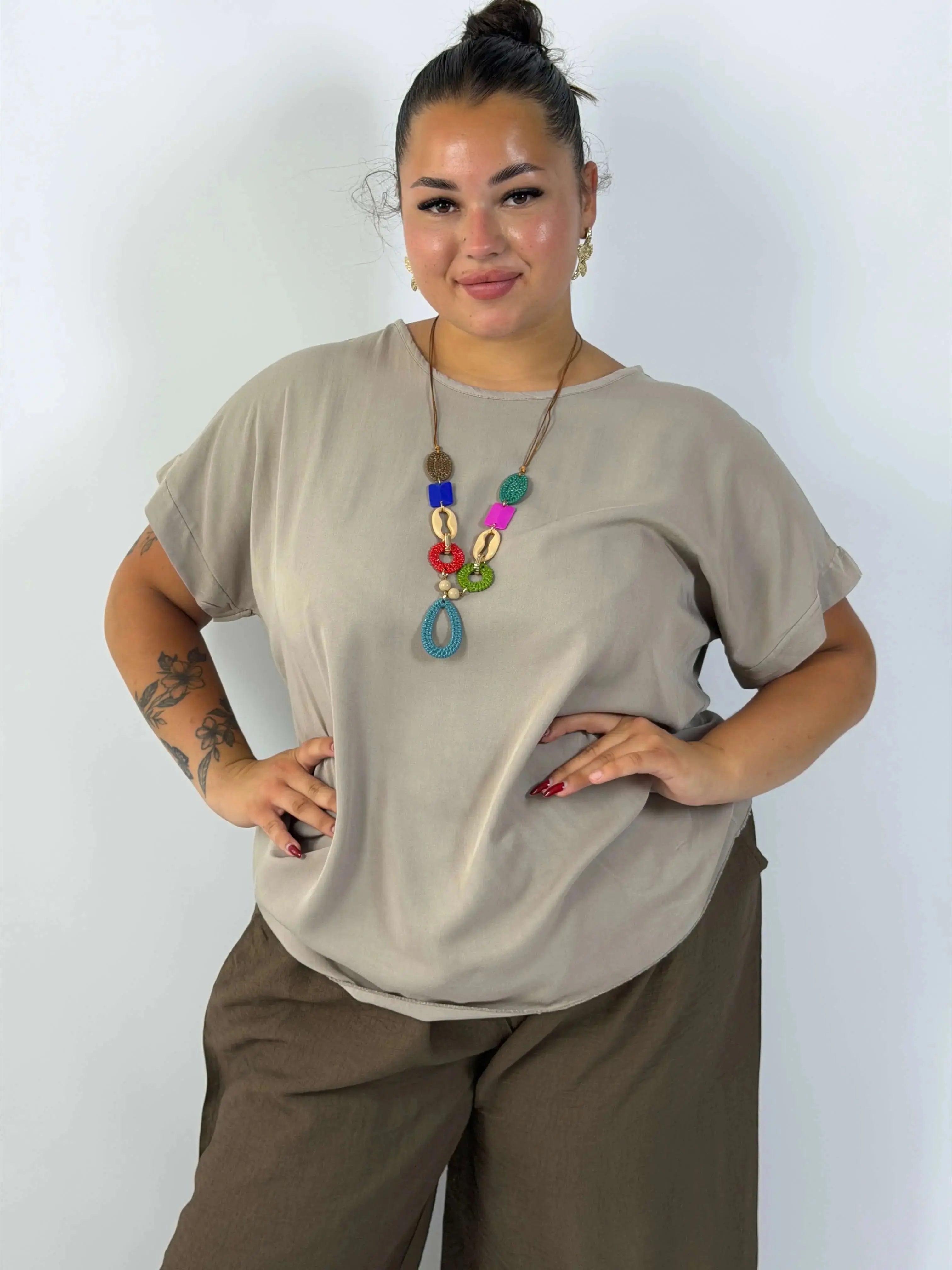 Bluzka Plus Size z naszyjnikiem – elegancka bluzka damska XXL Stylowa XL