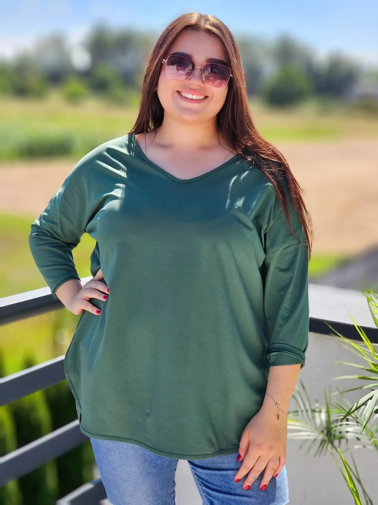 Bluzka basic z zaokrąglonym dołem Stylowa XL