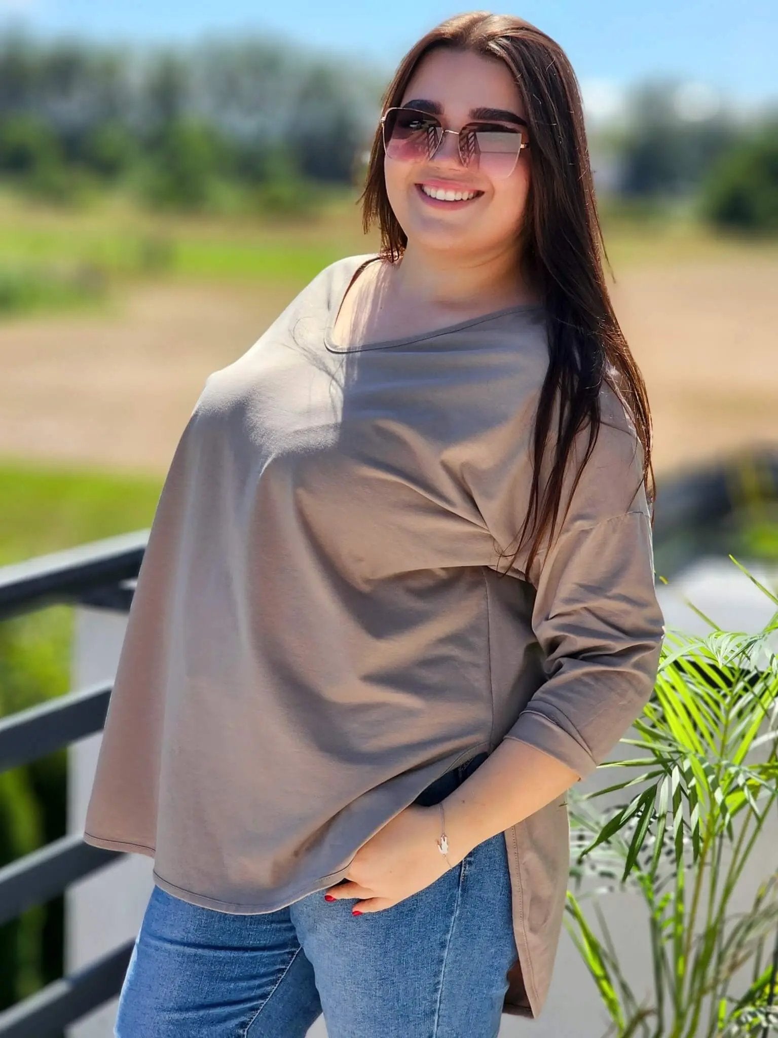 Bluzka basic z zaokrąglonym dołem Stylowa XL