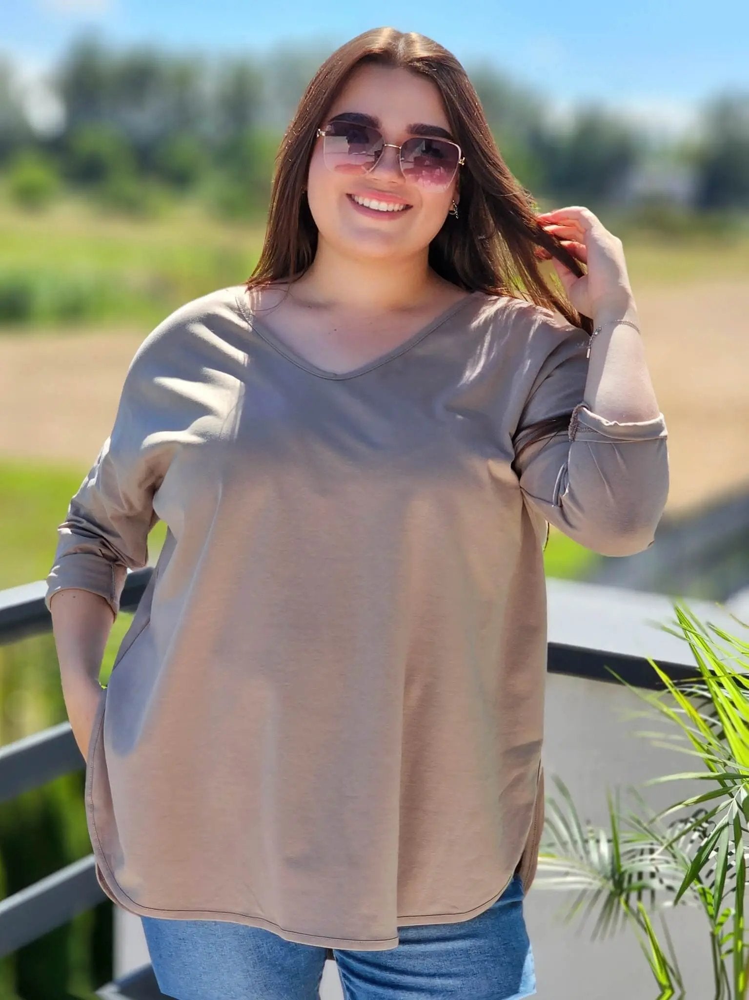 Bluzka basic z zaokrąglonym dołem Stylowa XL