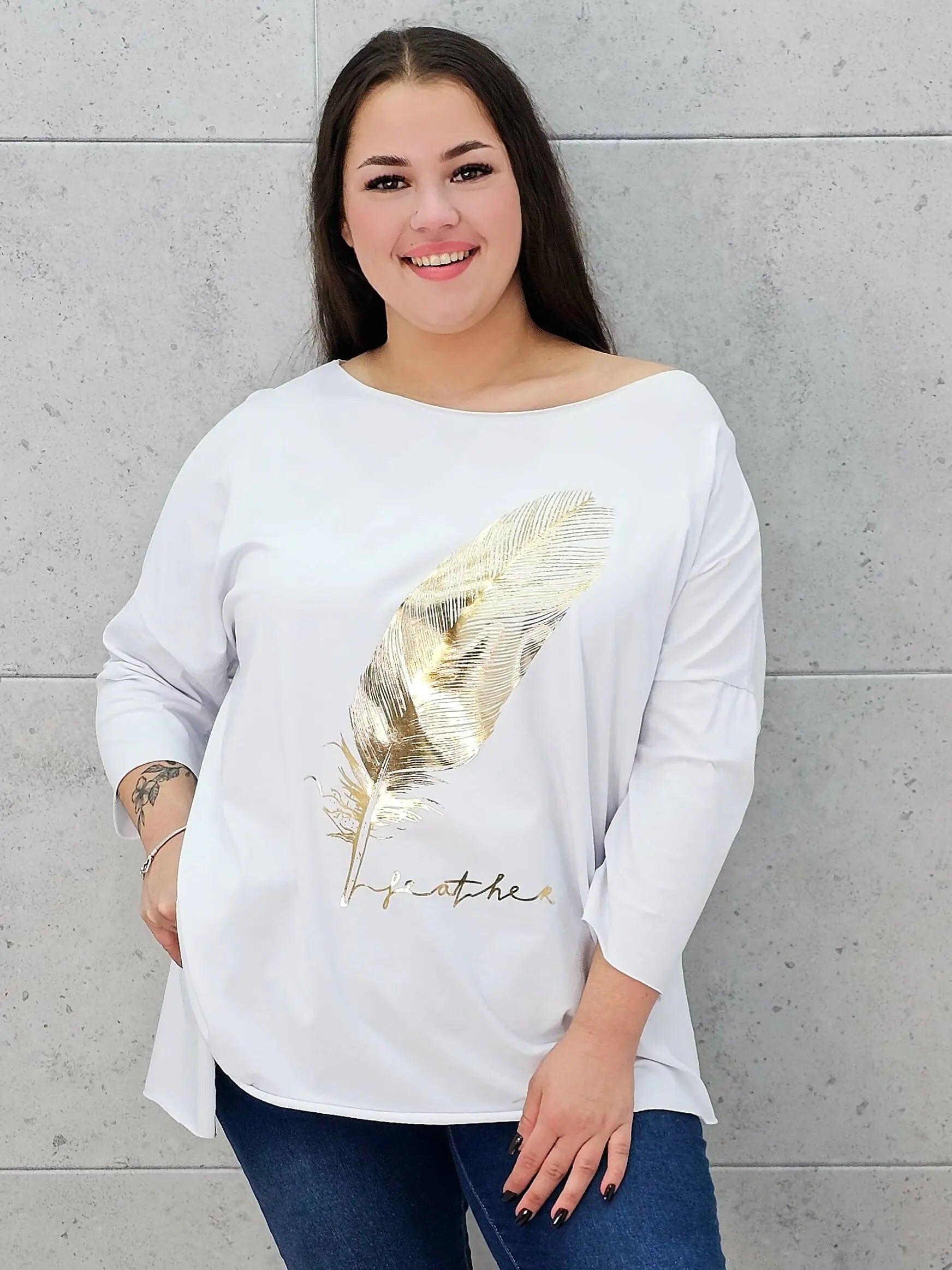 bluzka ze złotym piórem plus size – przodem 