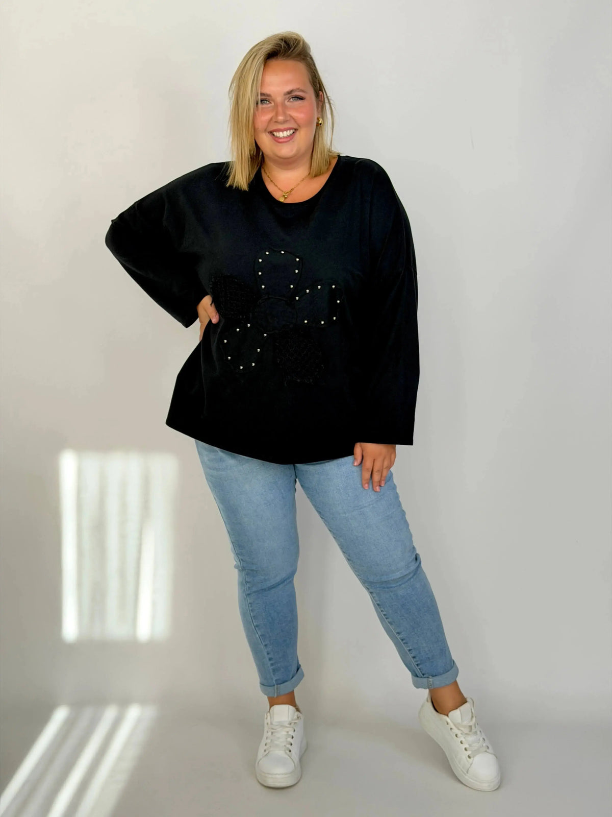 Bluzka damska Plus Size z ozdobnym kwiatem 3D Stylowa XL