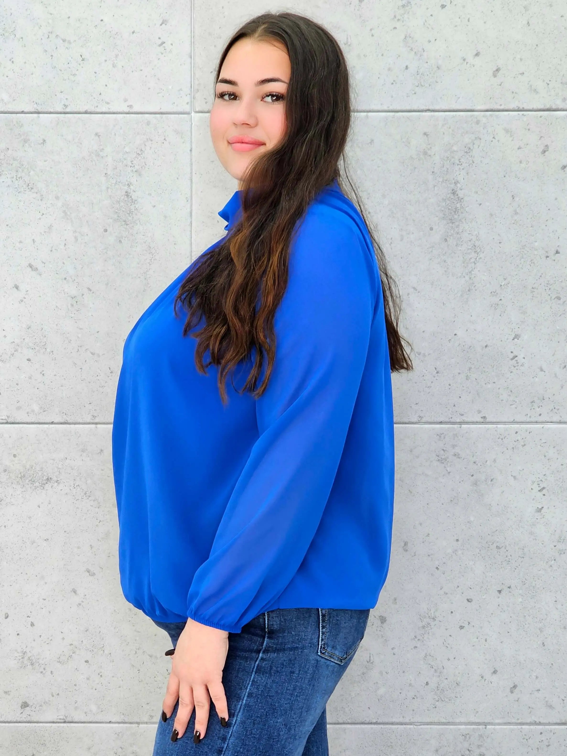 Bluzka elegancka plus size StylowaXL – klasyka, która zawsze robi wrażenie - Stylowa XL