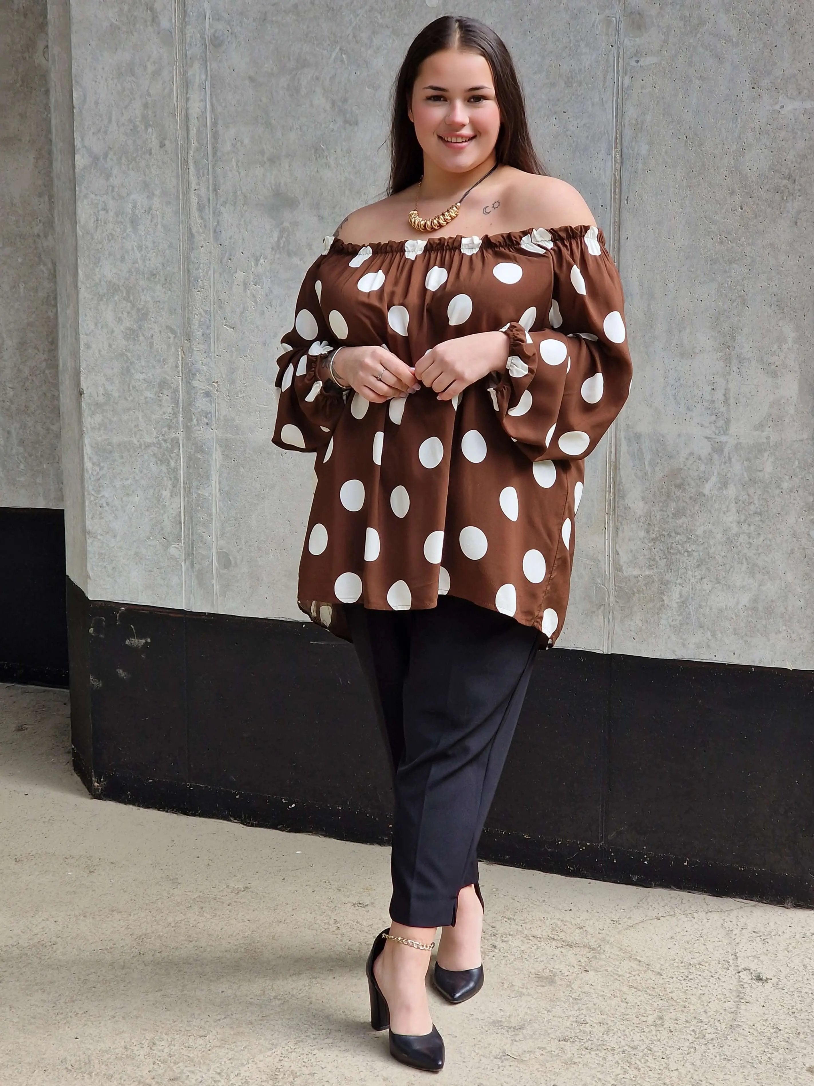 Bluzka hiszpanka w groszki Stylowa XL